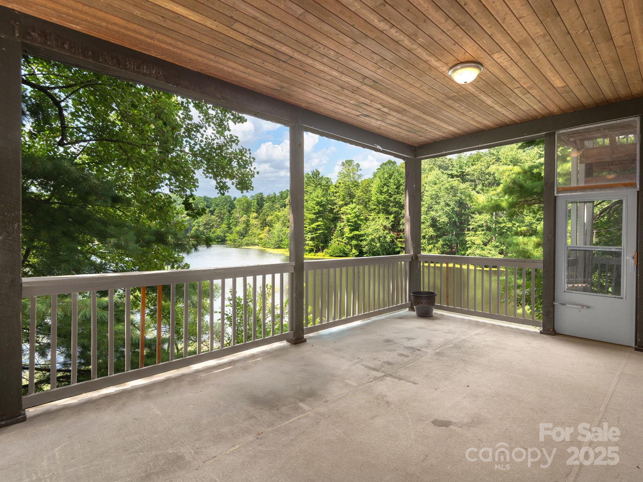447 Lily Pad Lane Property Photo 13