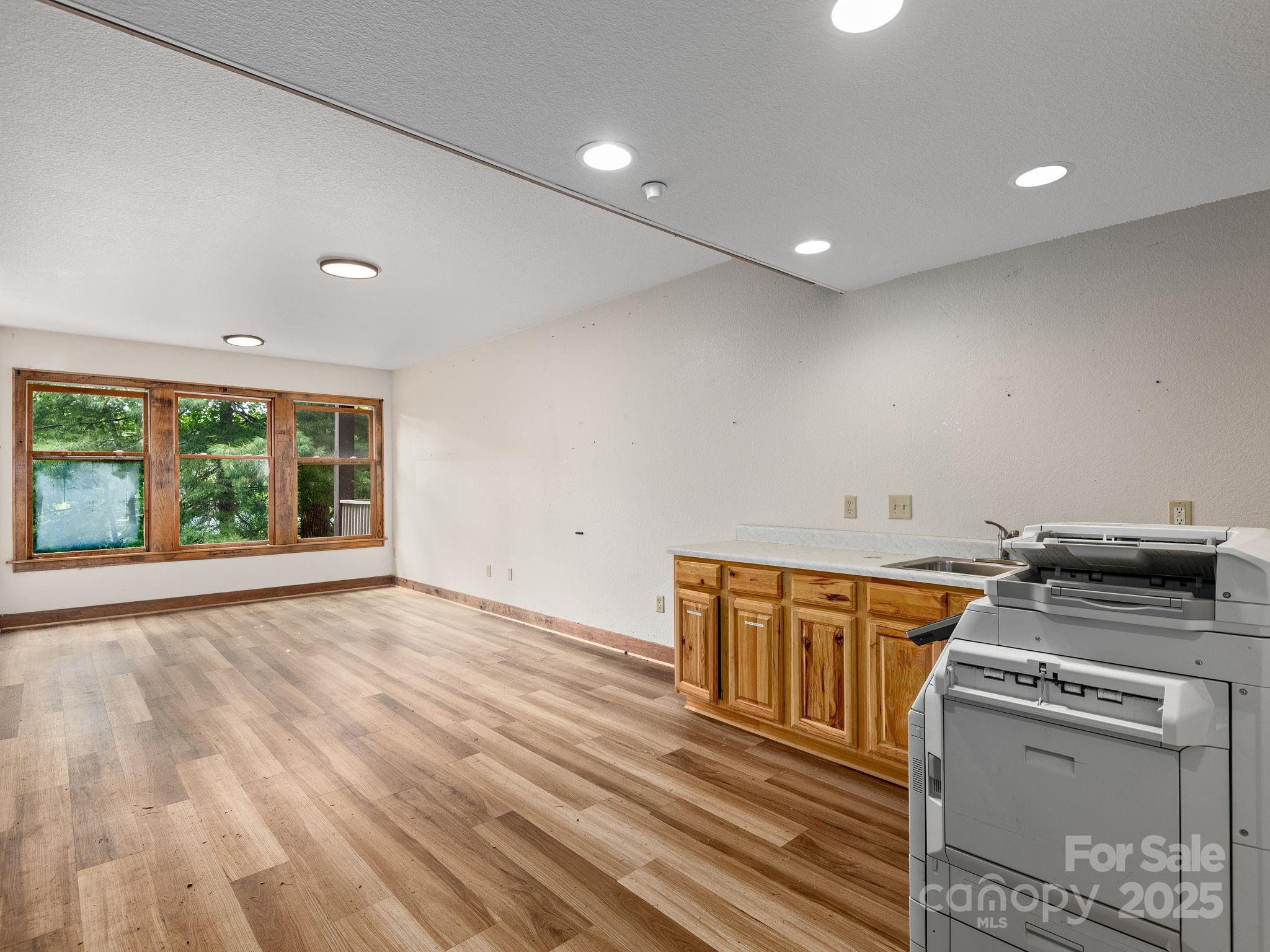 447 Lily Pad Lane Property Photo 14