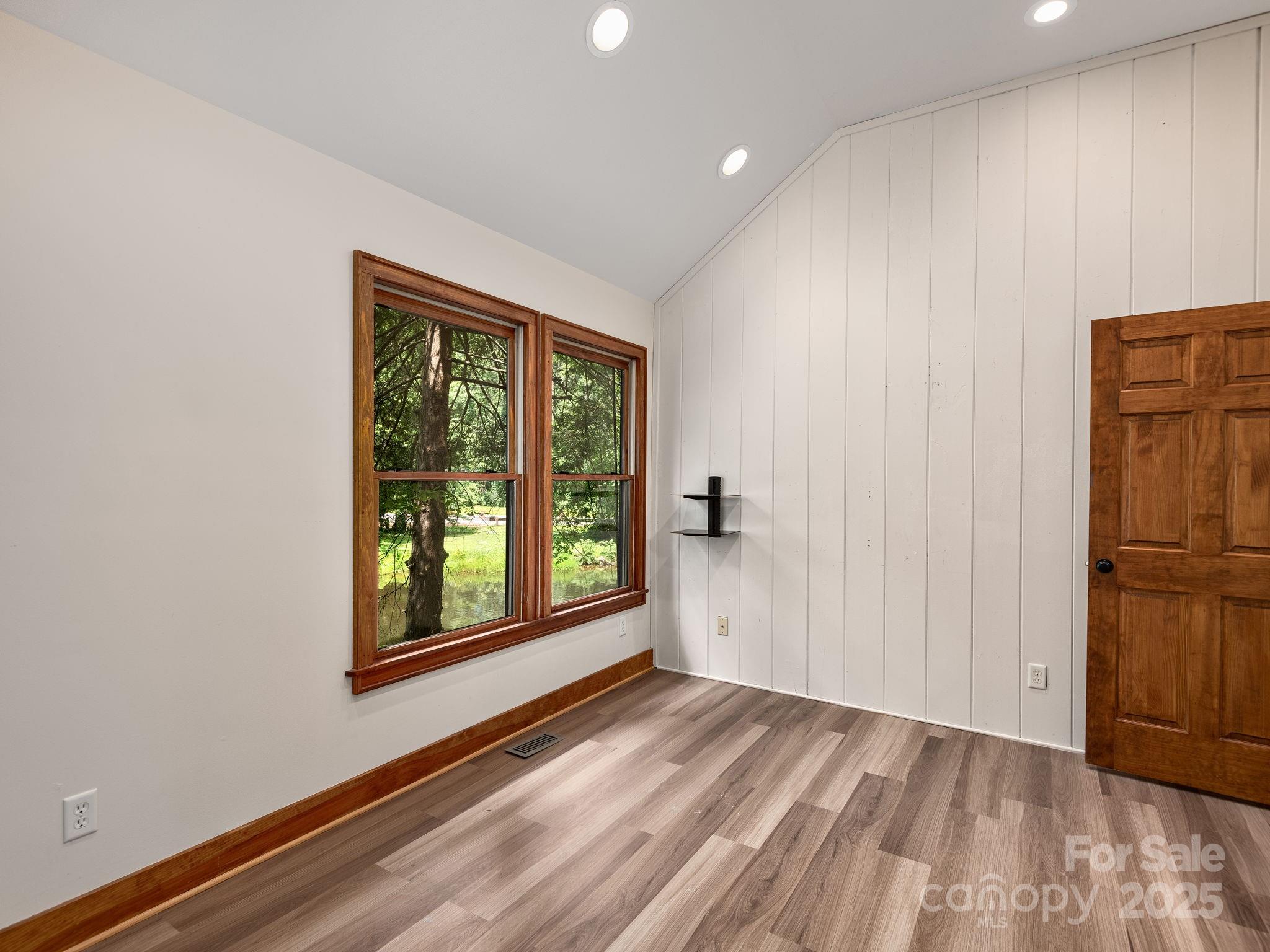 447 Lily Pad Lane Property Photo 33