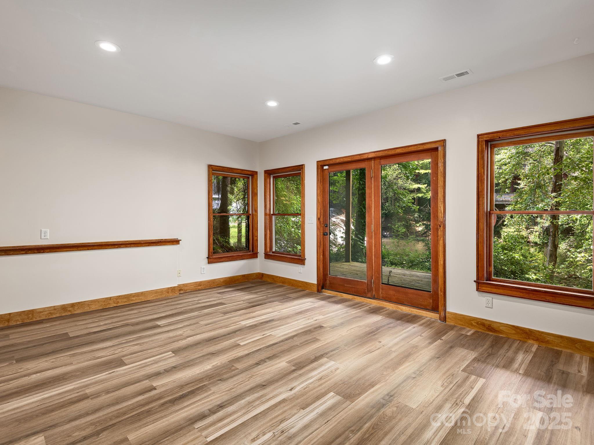 447 Lily Pad Lane Property Photo 36