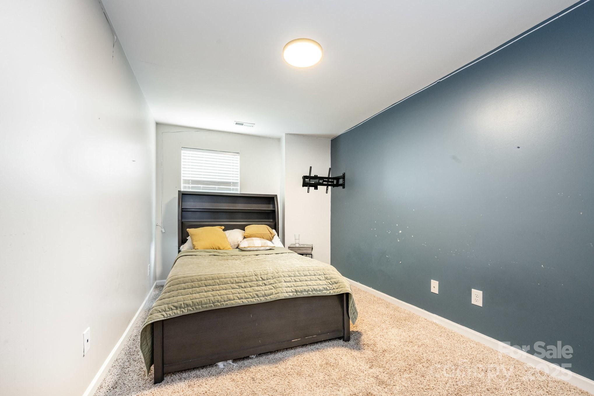 209 Chartwell Lane Property Photo 21