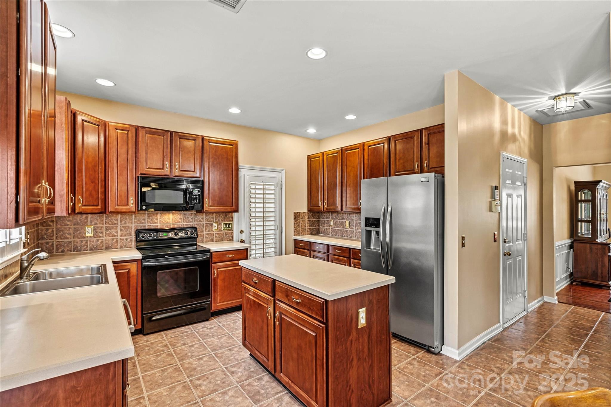 13512 Northbourne Road Property Photo 17