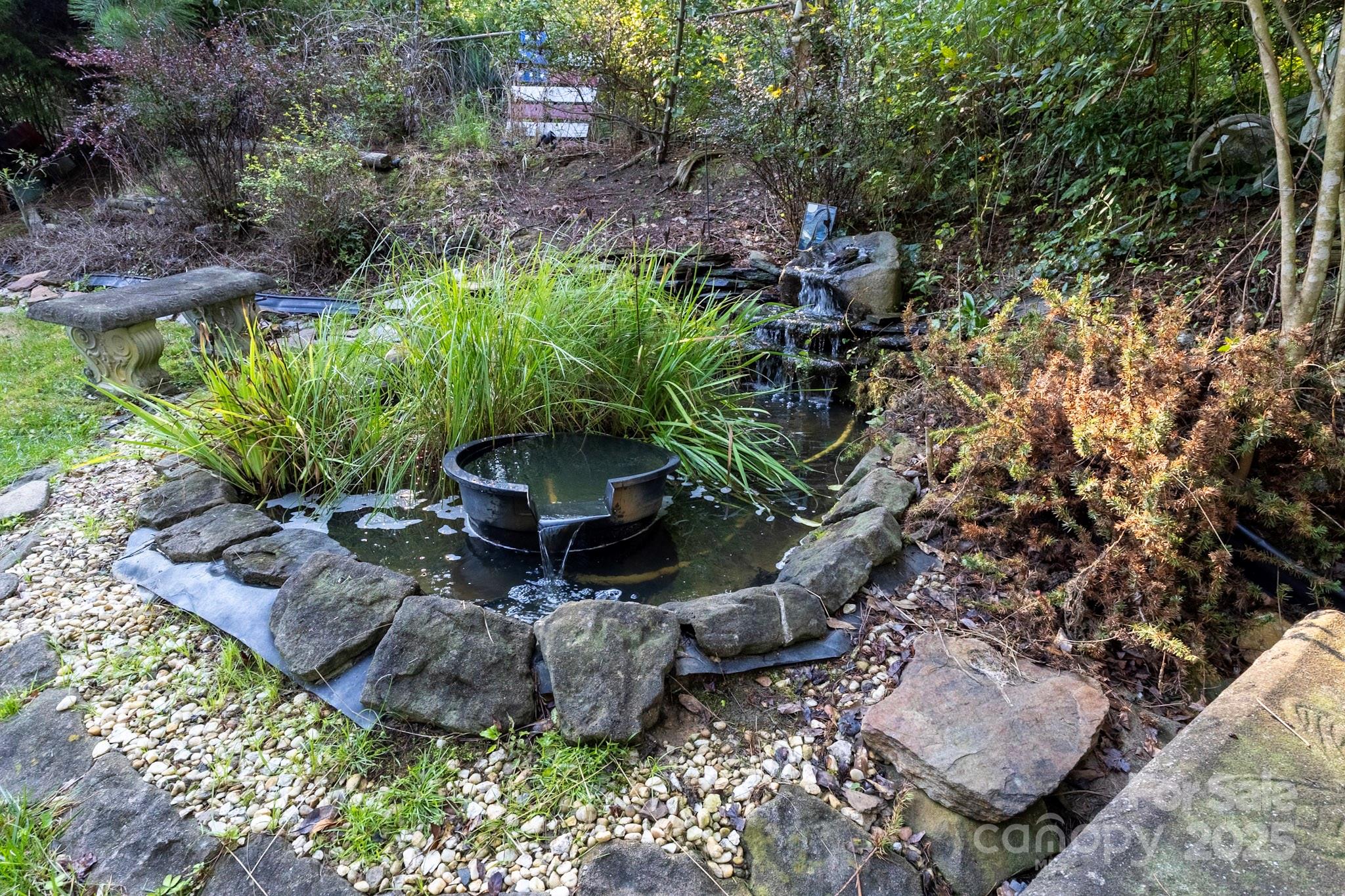 921 E 8th Avenue Property Photo 18