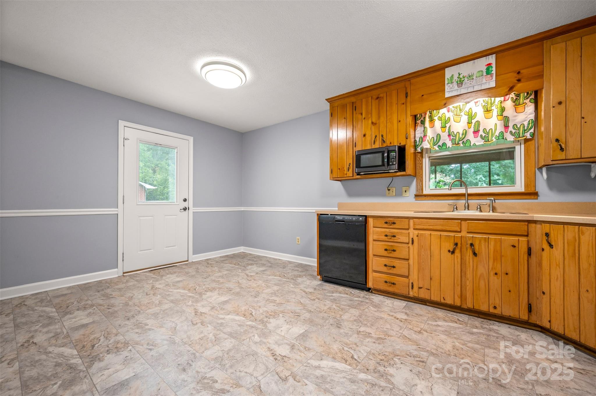 170 Hodge Street Property Photo 15