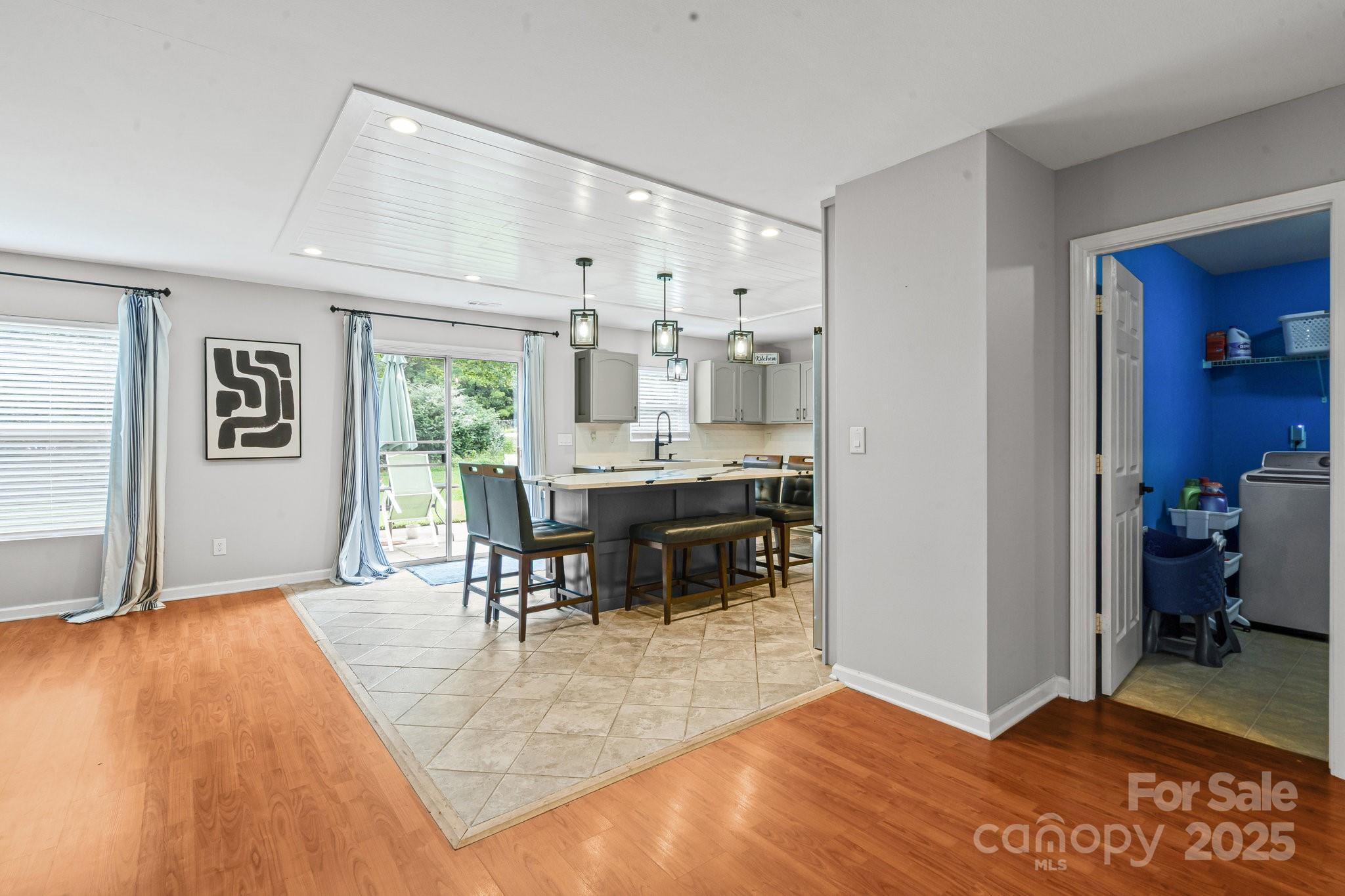 3902 Larkhaven Village Drive Property Photo 5