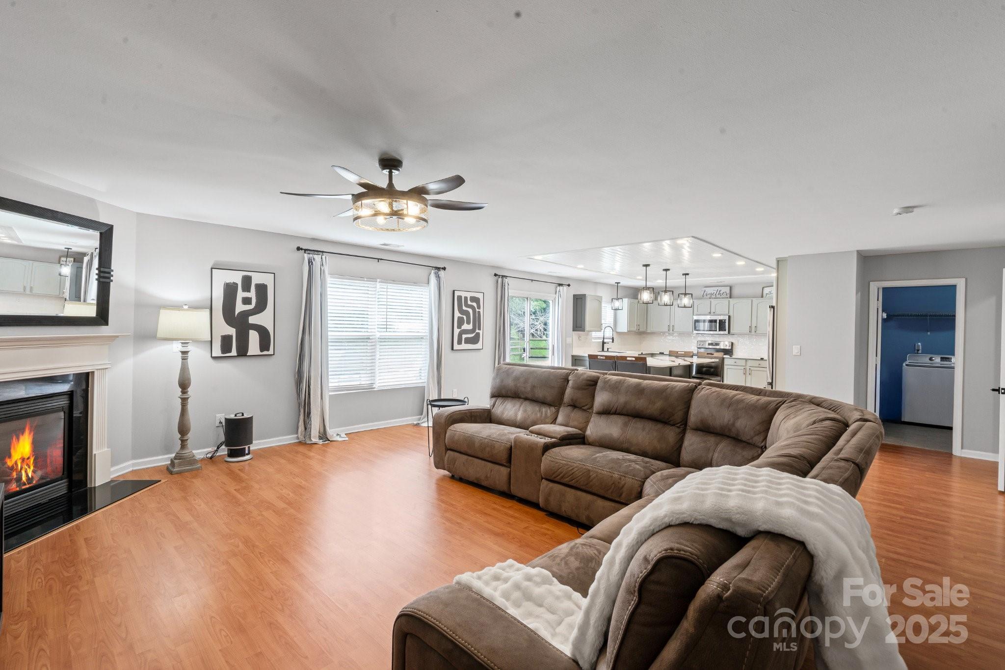 3902 Larkhaven Village Drive Property Photo 9