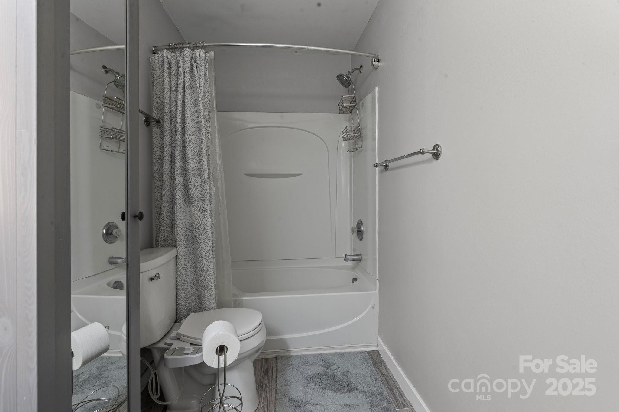 3902 Larkhaven Village Drive Property Photo 25