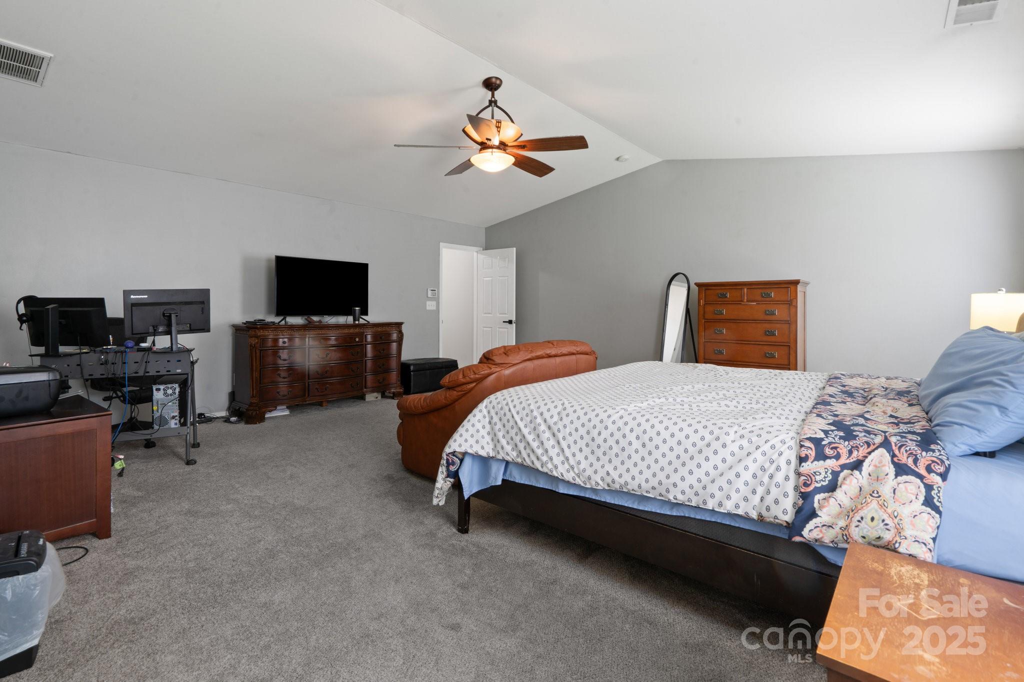 3902 Larkhaven Village Drive Property Photo 31