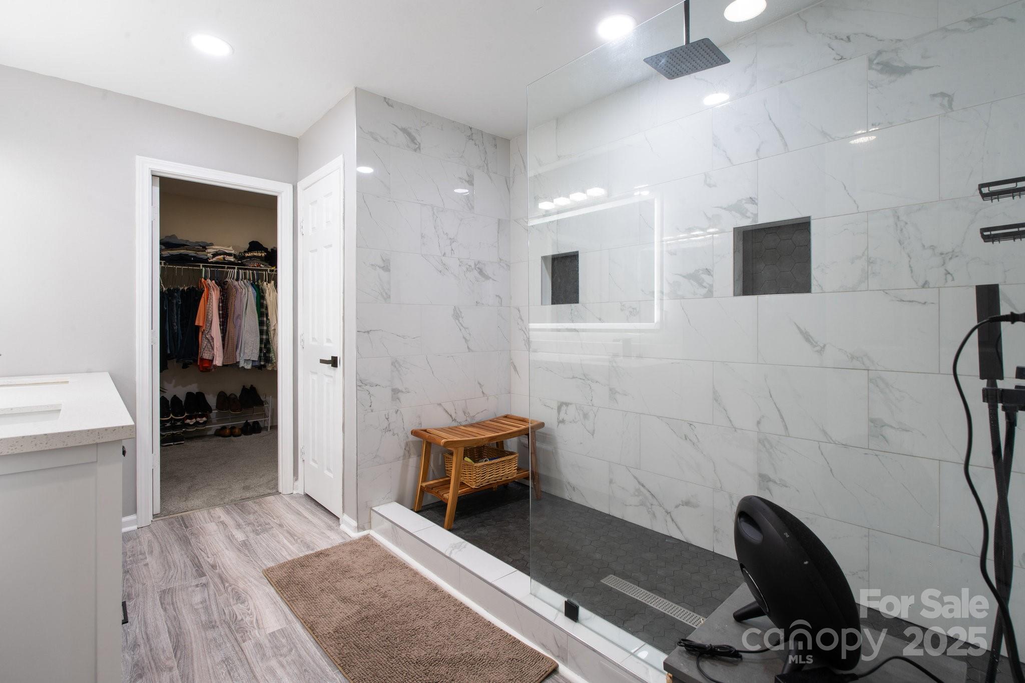 3902 Larkhaven Village Drive Property Photo 33