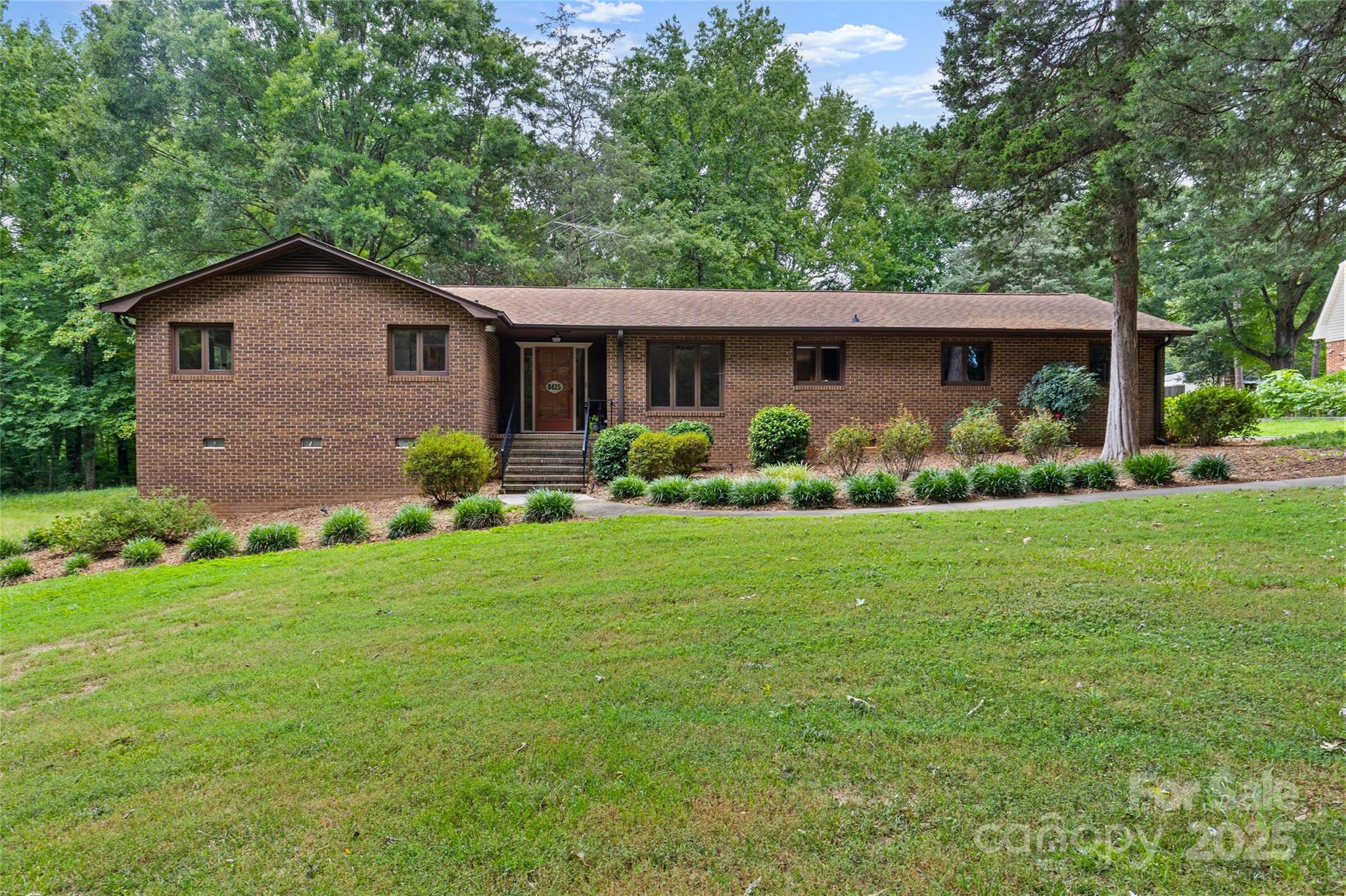 8425 Denbur Drive Property Photo 1