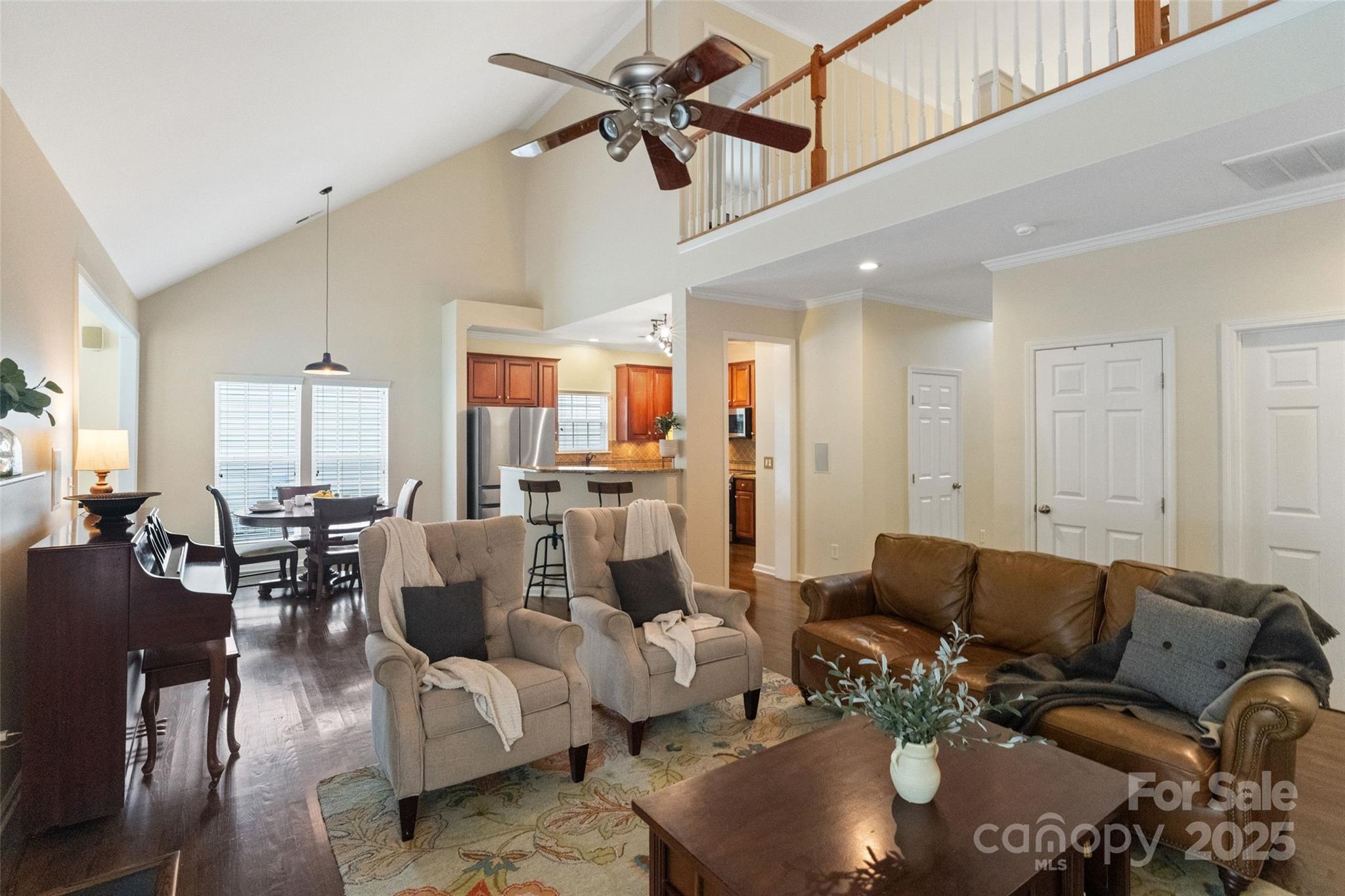 2676 Sunberry Lane Property Photo 4