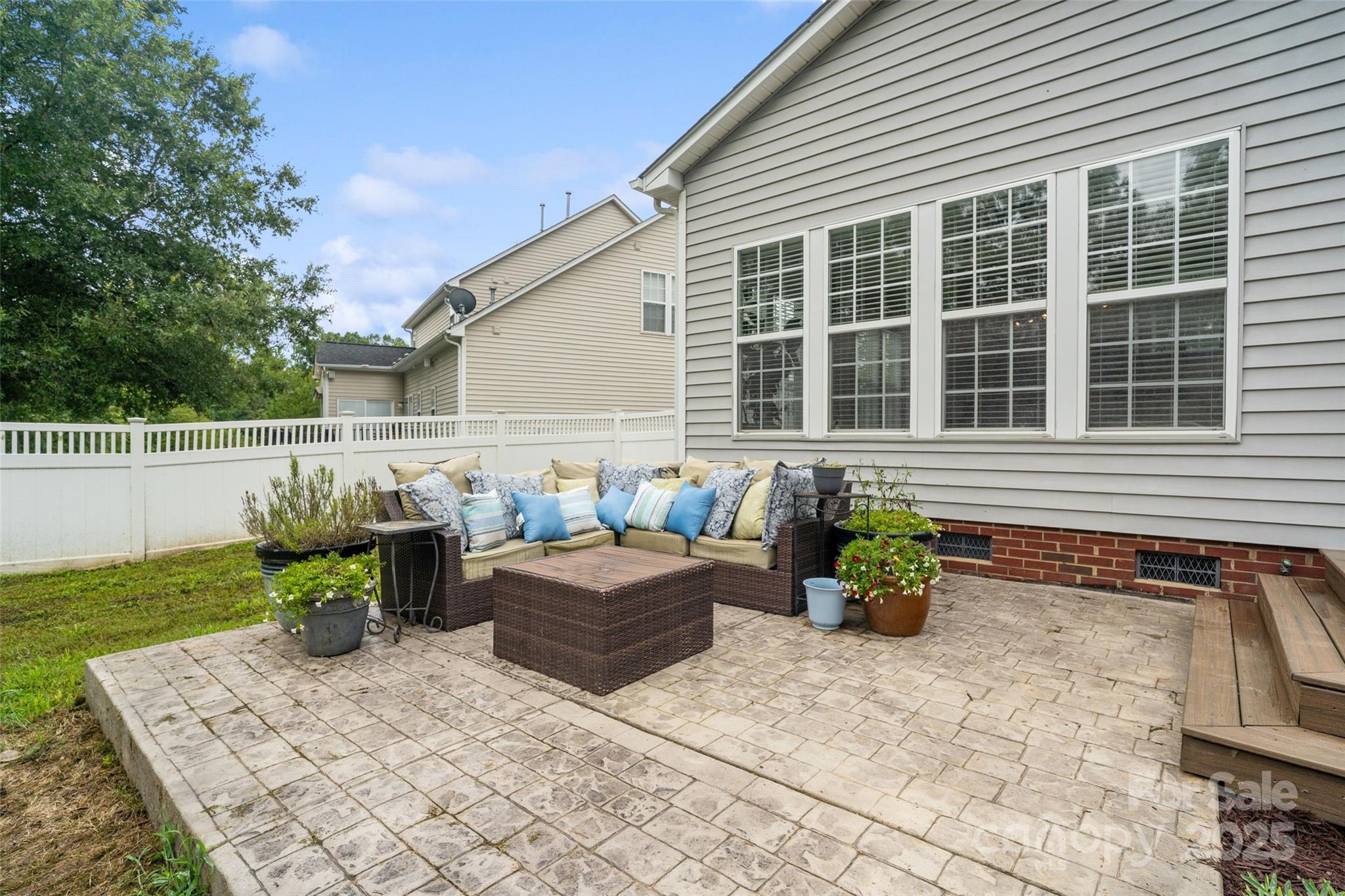 2676 Sunberry Lane Property Photo 32