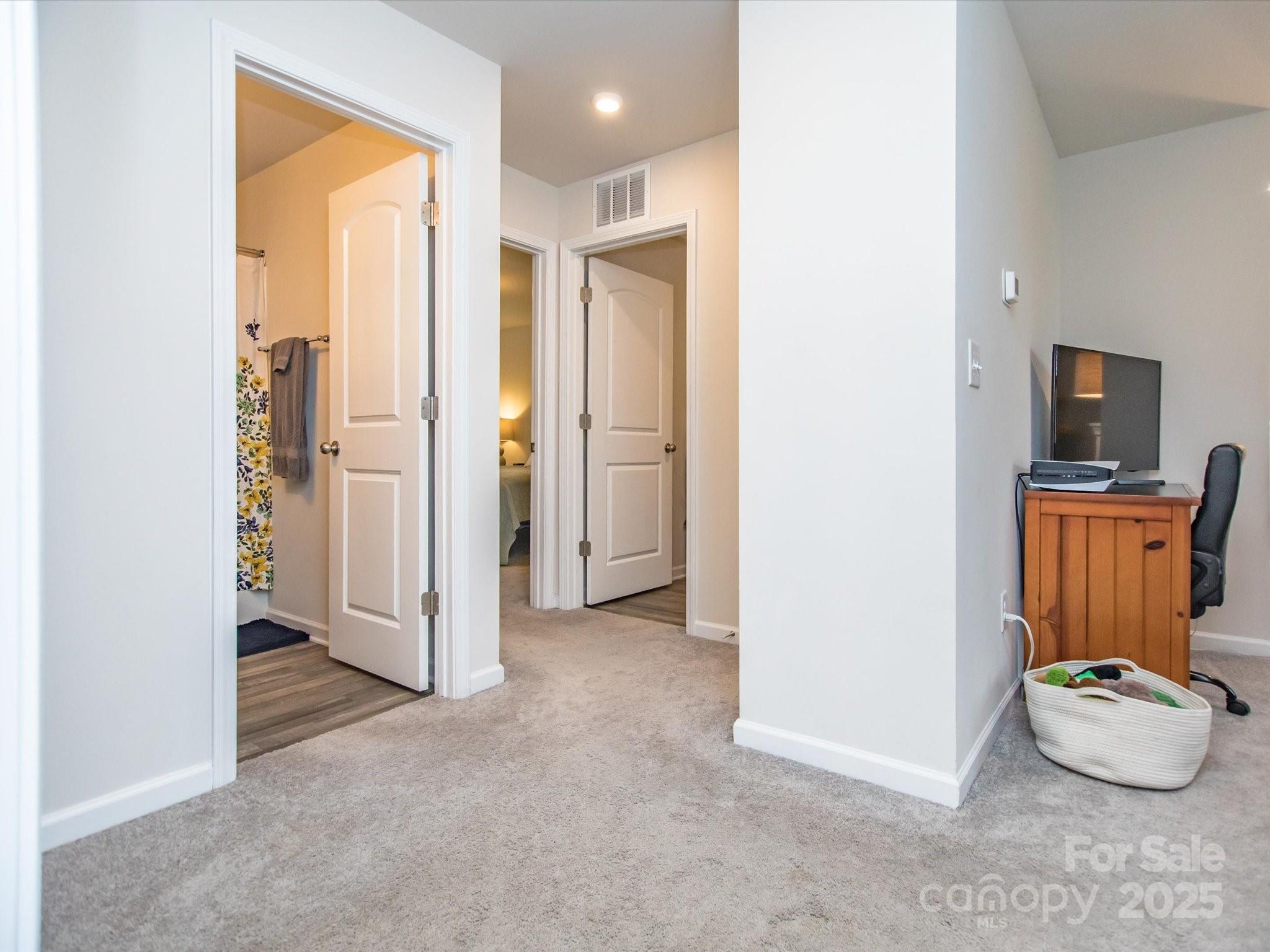 2424 Cranberry Way Property Photo 28