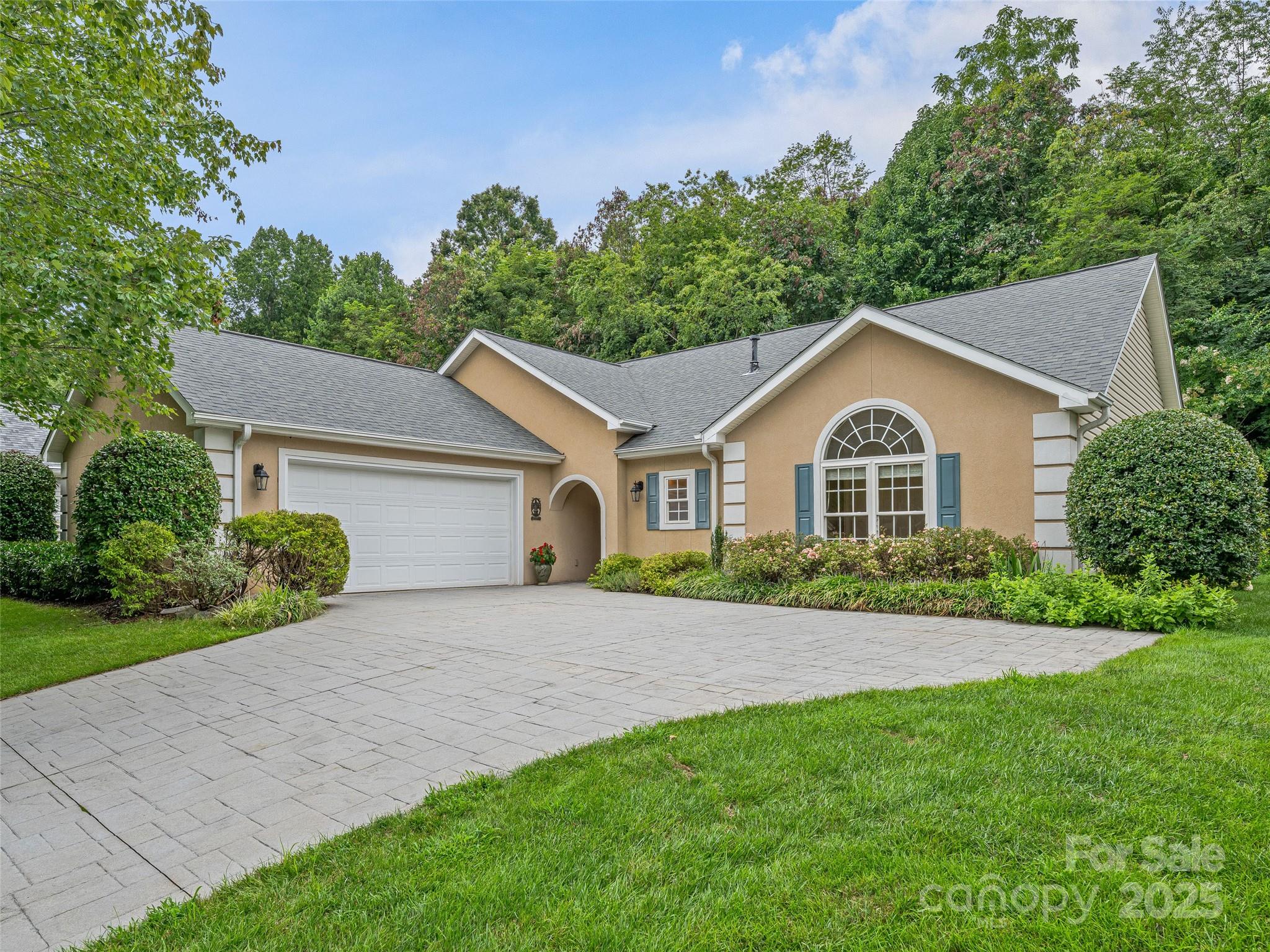 63 Stonebridge Drive Property Photo 1