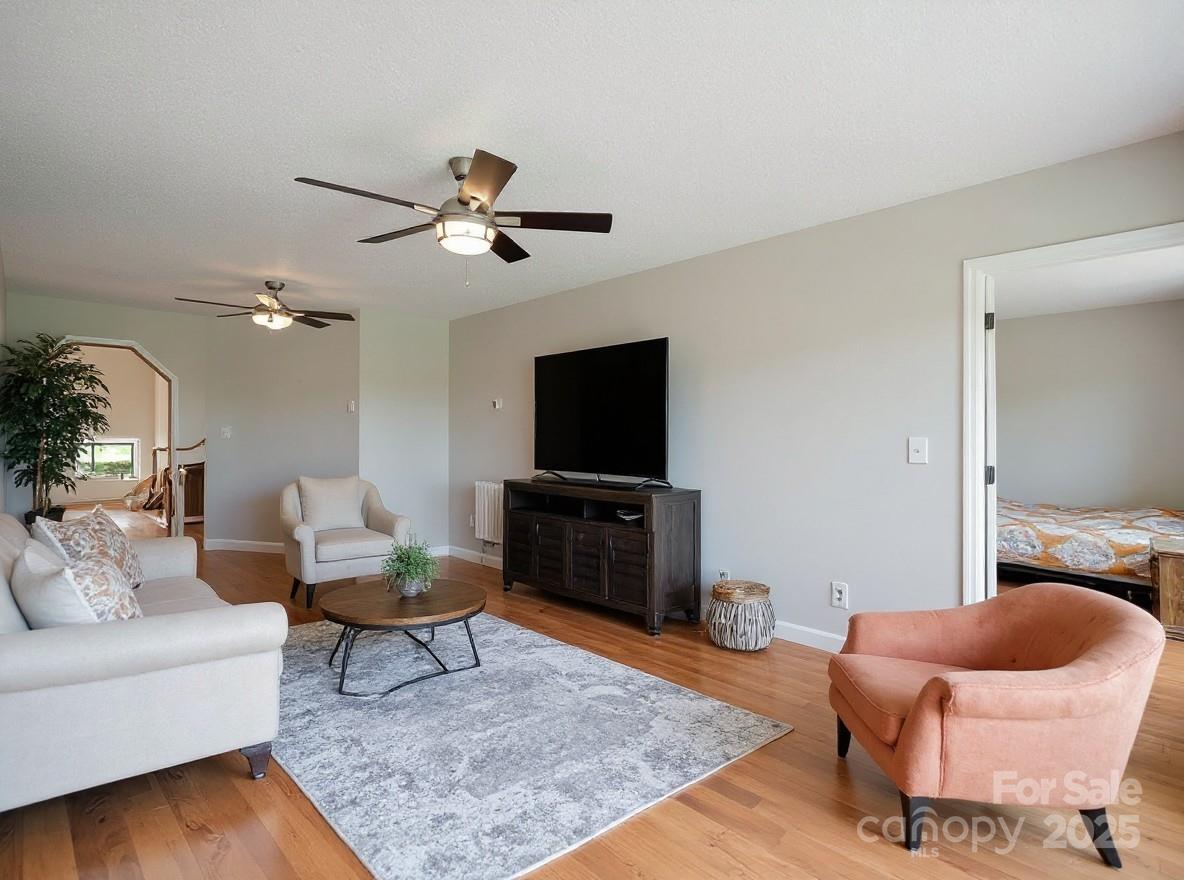 1095 Elm Circle Property Photo 24