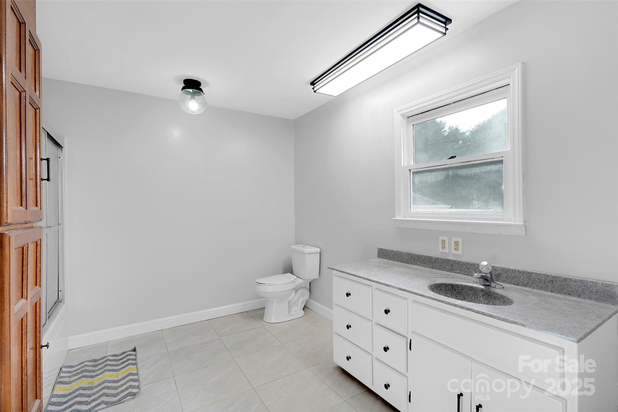 1095 Elm Circle Property Photo 28