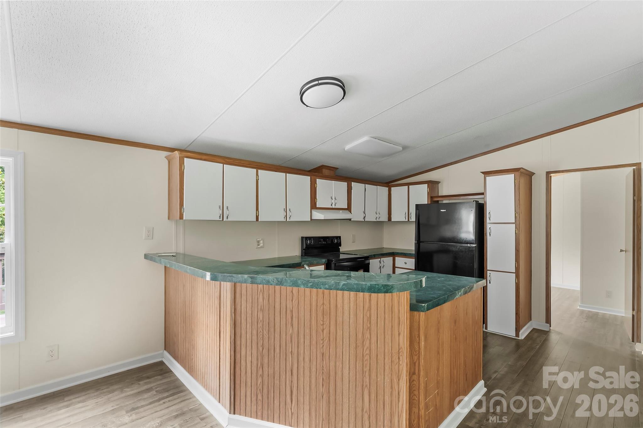 2236 Sisue Street Property Photo 6