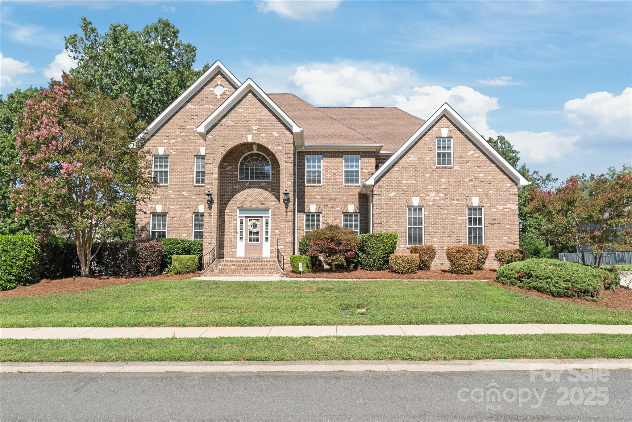 203 Vanderbilt Boulevard Property Photo 1