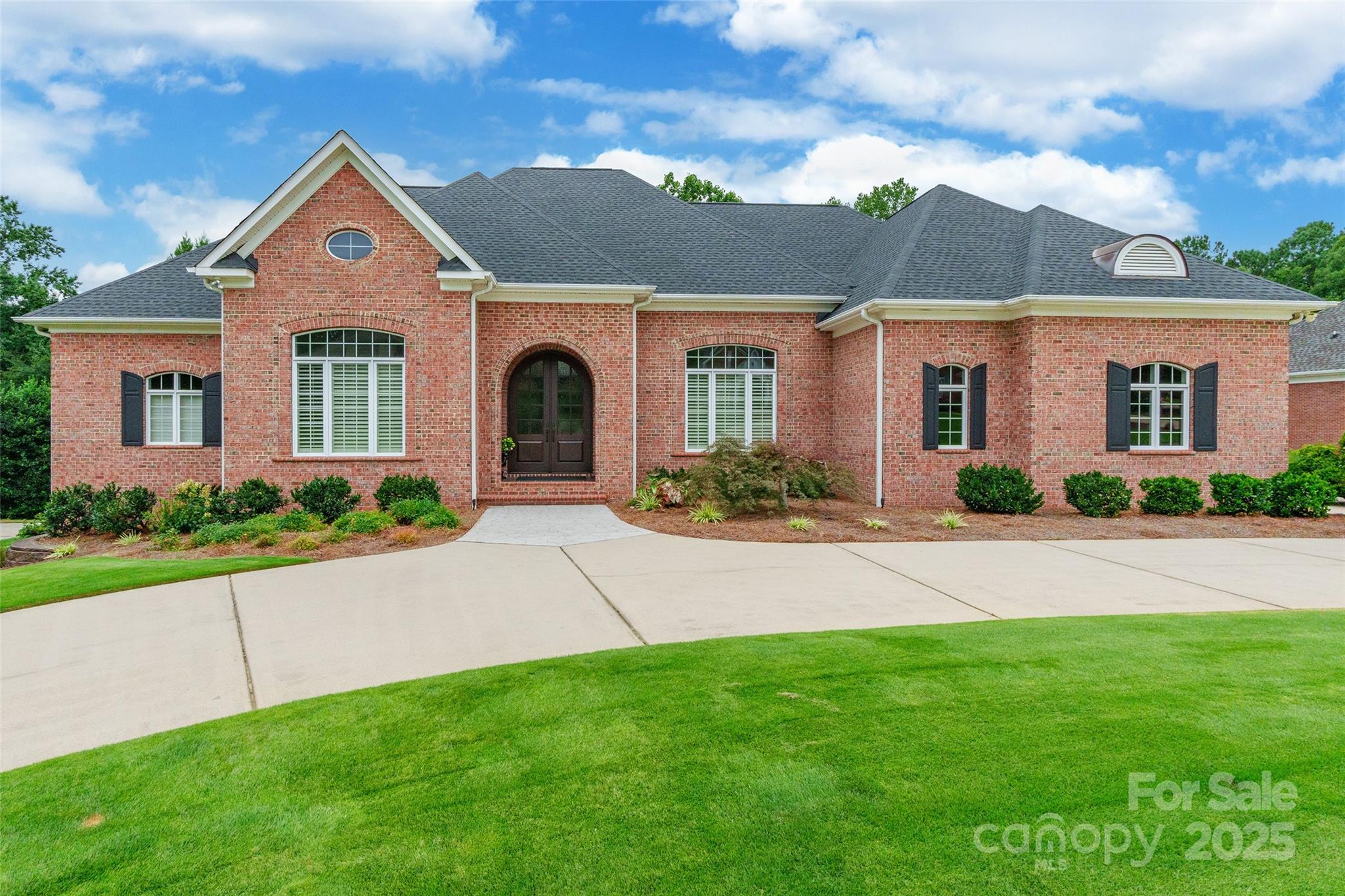 2665 Claxton Drive Property Photo 1