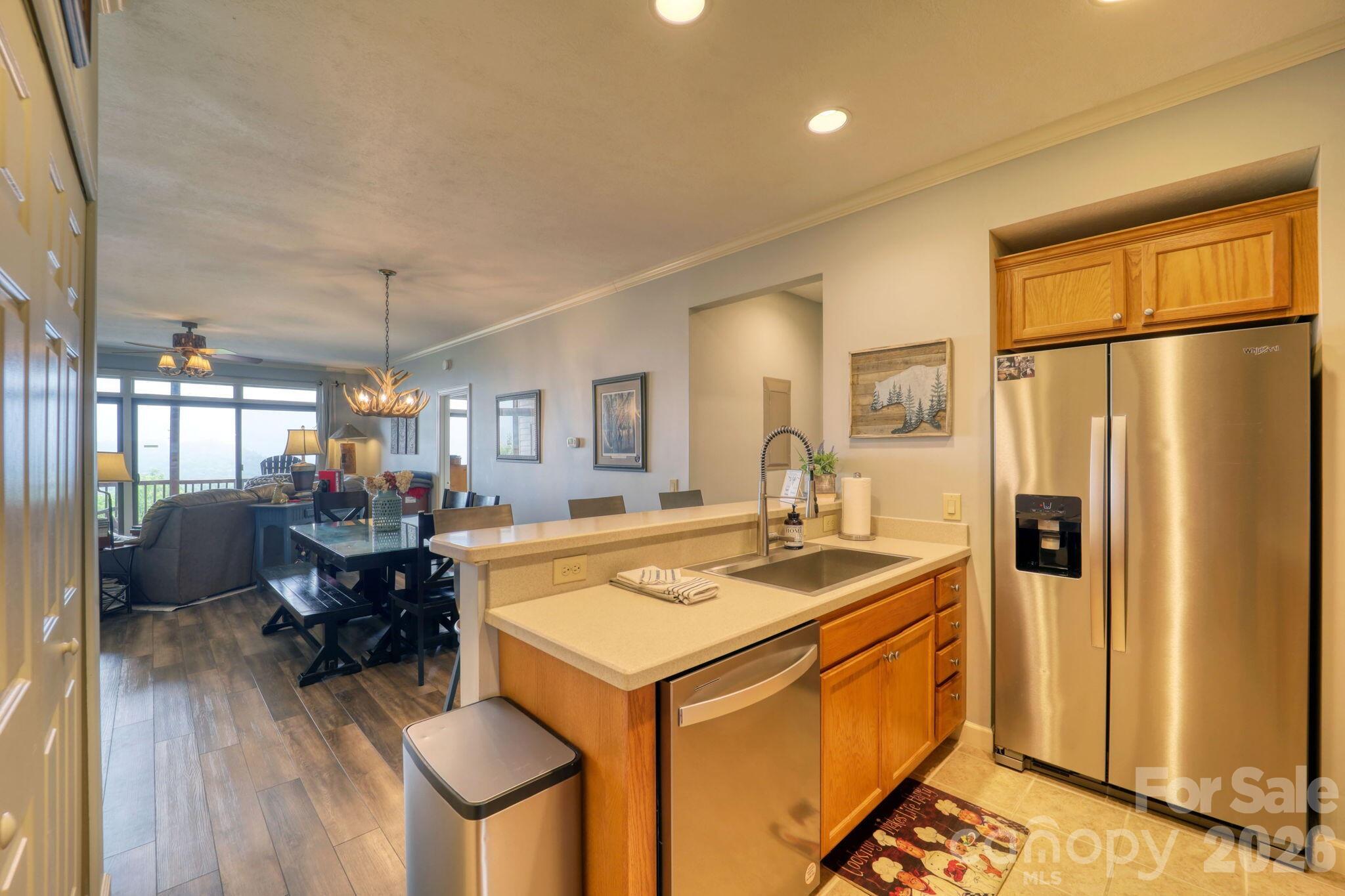 180 Windy Knoll Property Photo 7