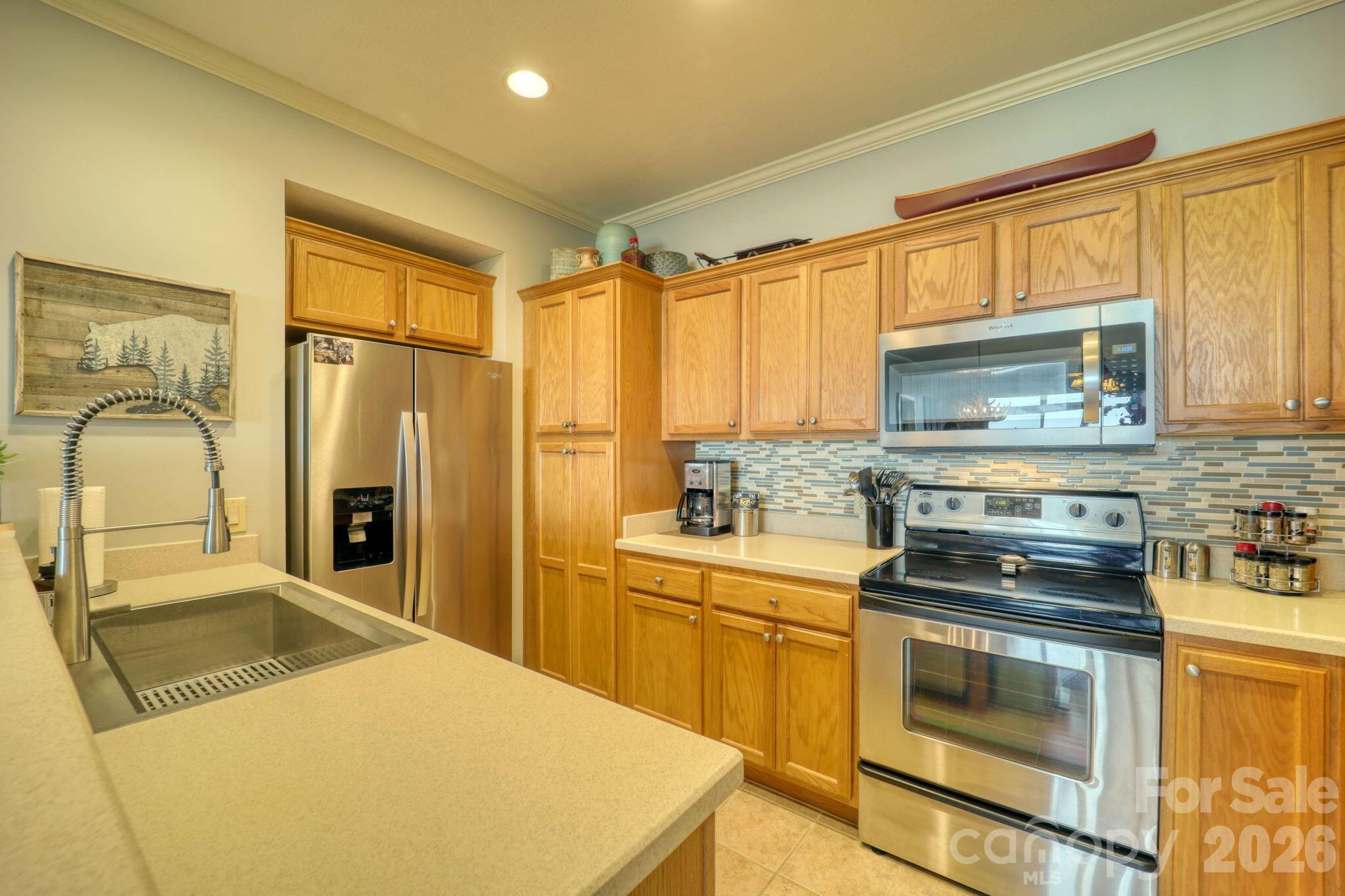 180 Windy Knoll Property Photo 10