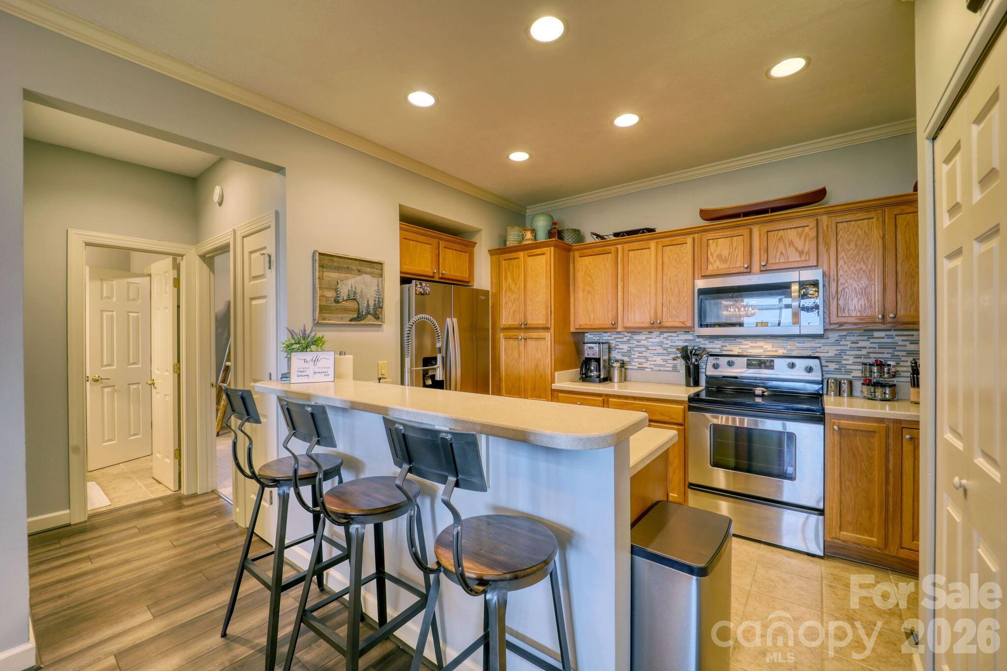 180 Windy Knoll Property Photo 12