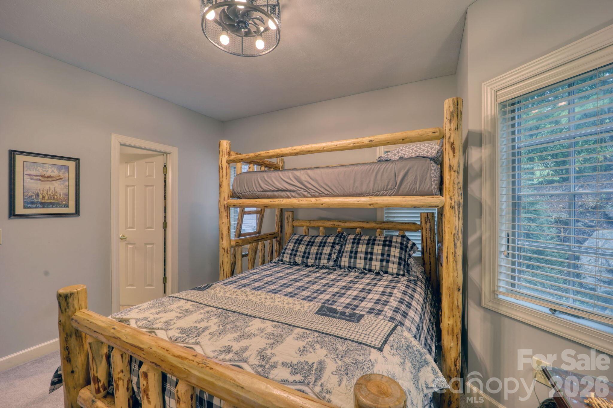 180 Windy Knoll Property Photo 31