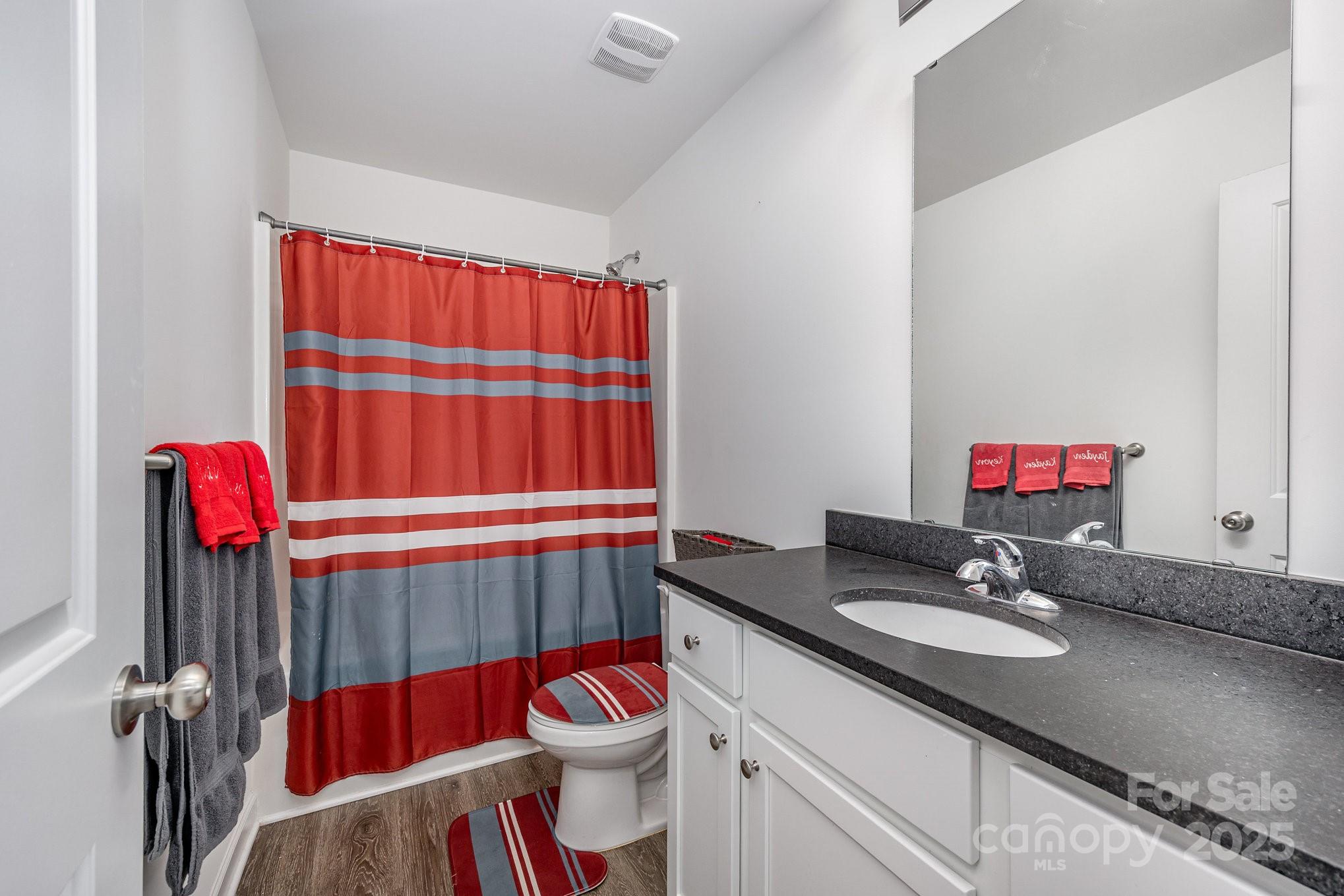 415 Pinecroft Lane Property Photo 14