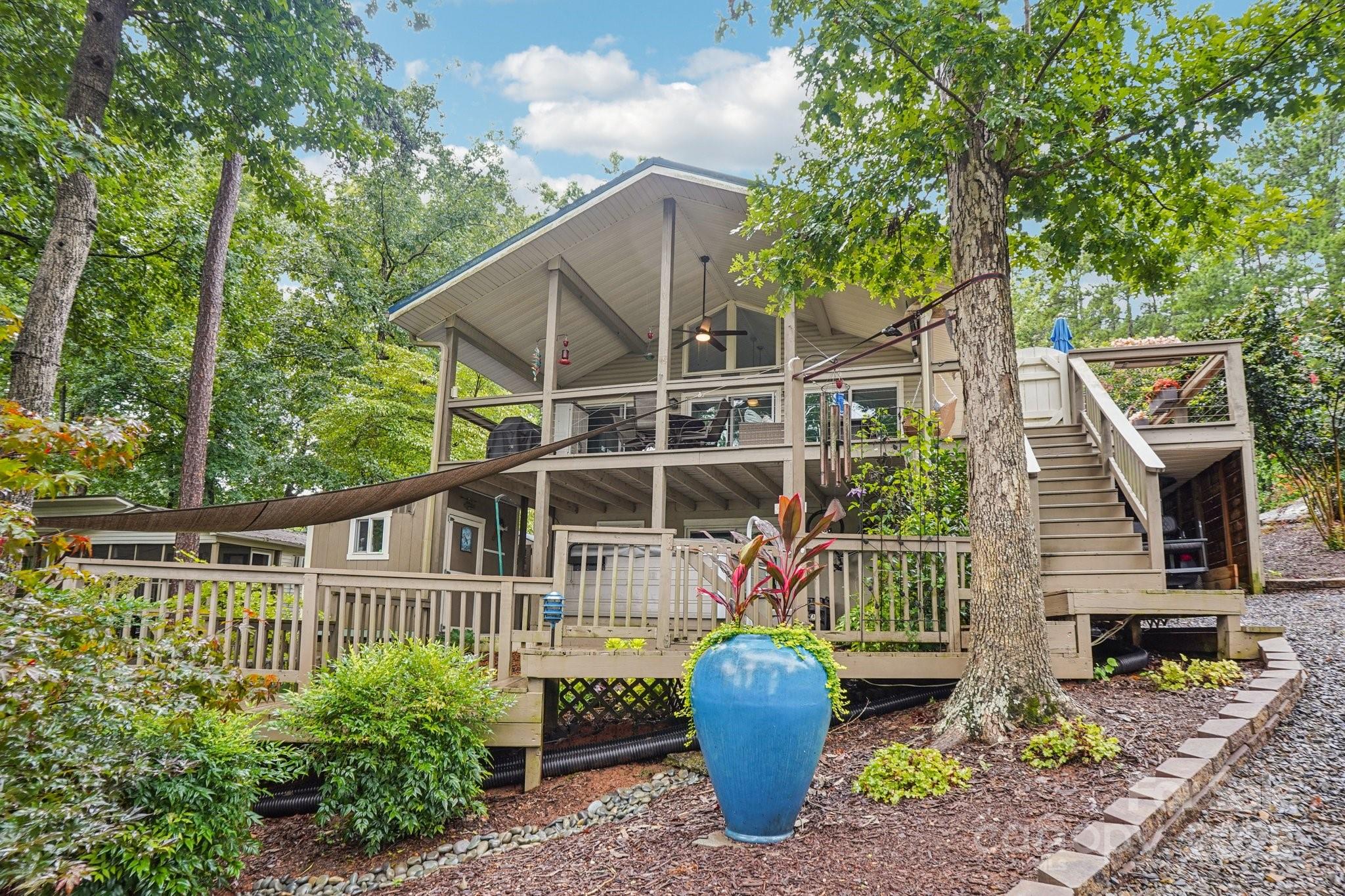 500 Deerfield Road Property Photo 1