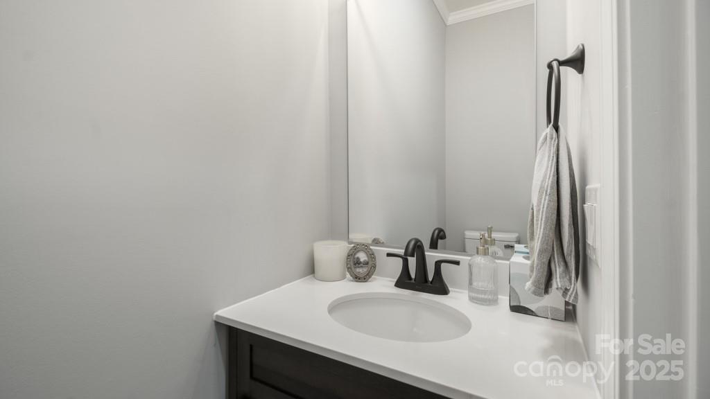 2410 Cedar Lane Property Photo 8