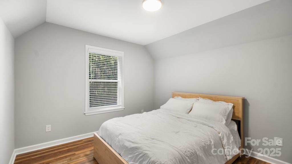 2410 Cedar Lane Property Photo 23