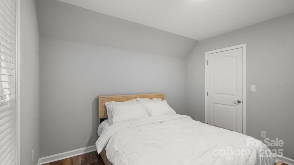 2410 Cedar Lane Property Photo 24