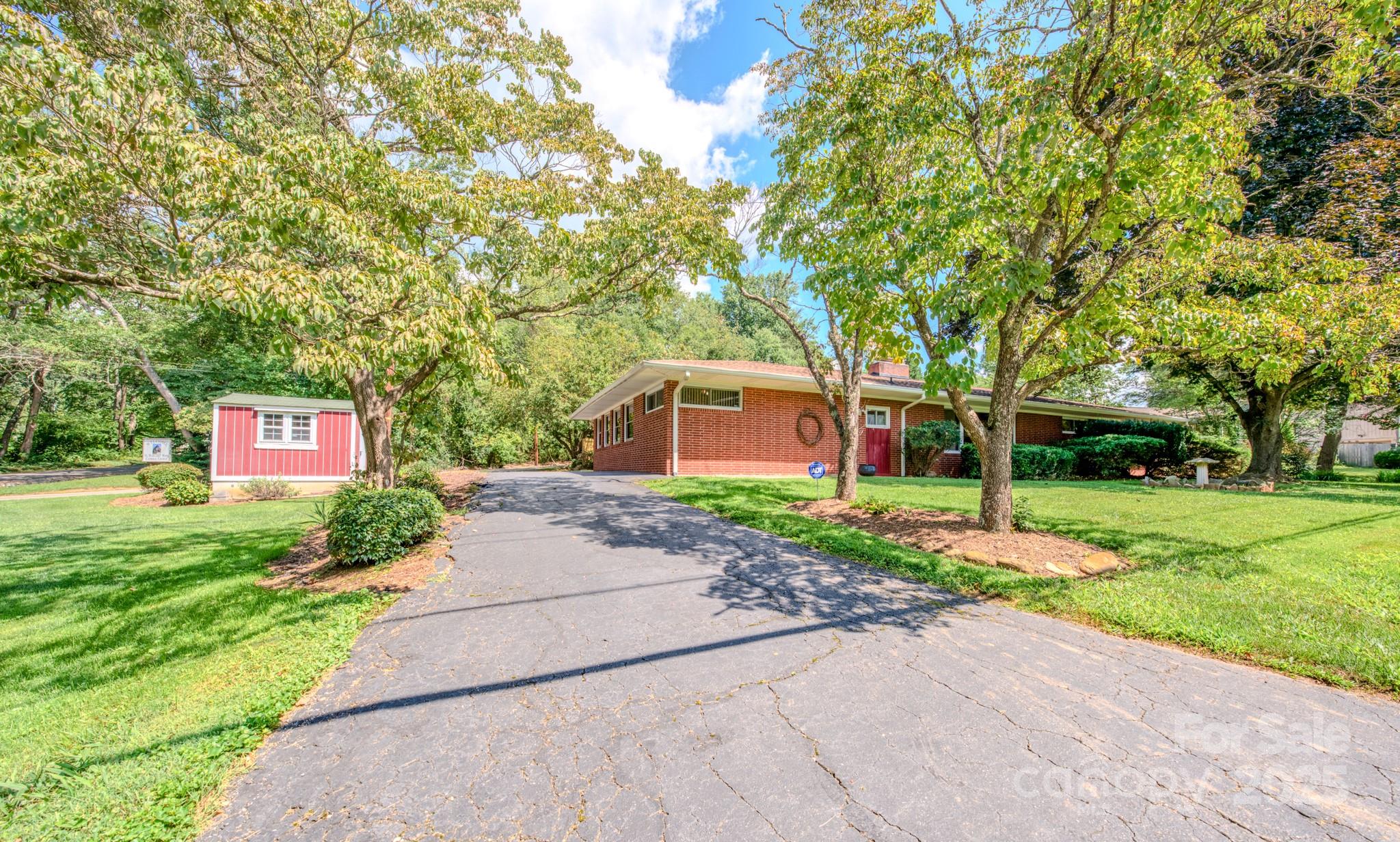 105 Alexander Avenue Property Photo 4