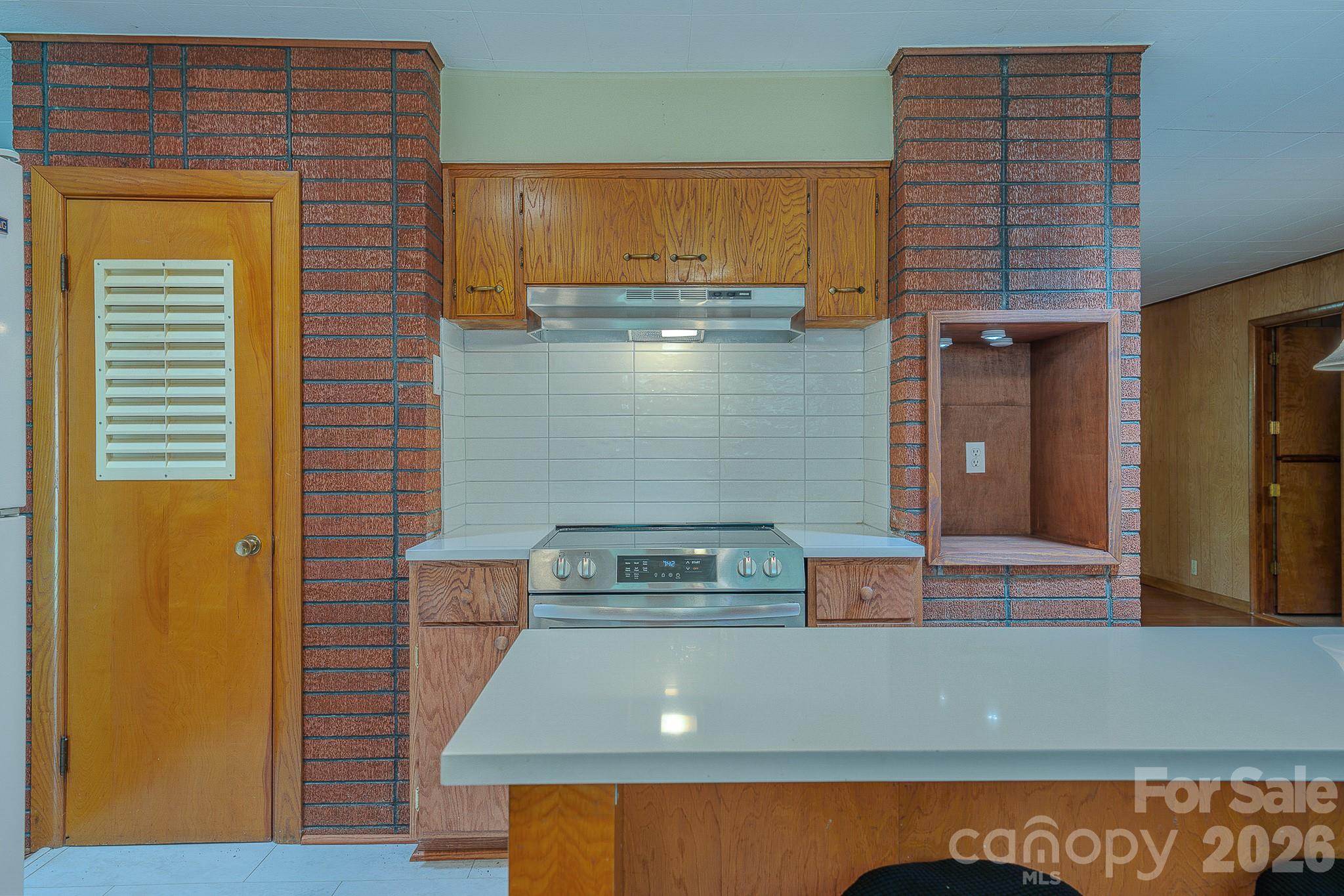 105 Alexander Avenue Property Photo 7