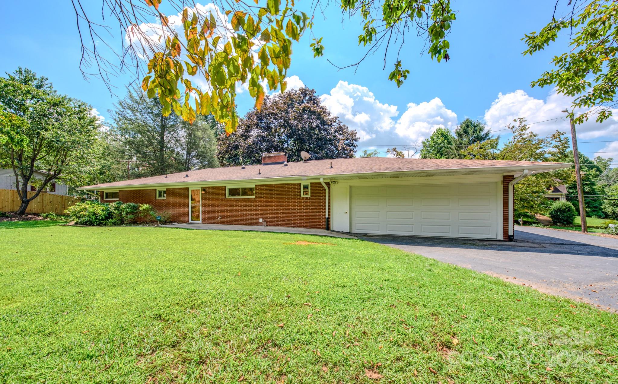 105 Alexander Avenue Property Photo 9