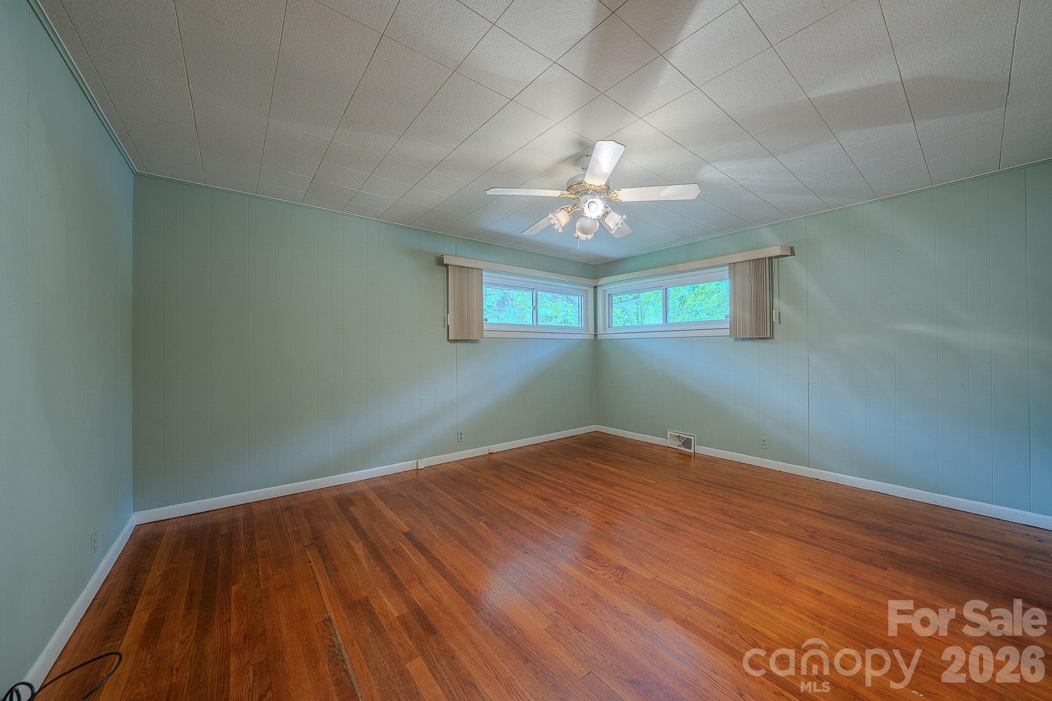 105 Alexander Avenue Property Photo 21