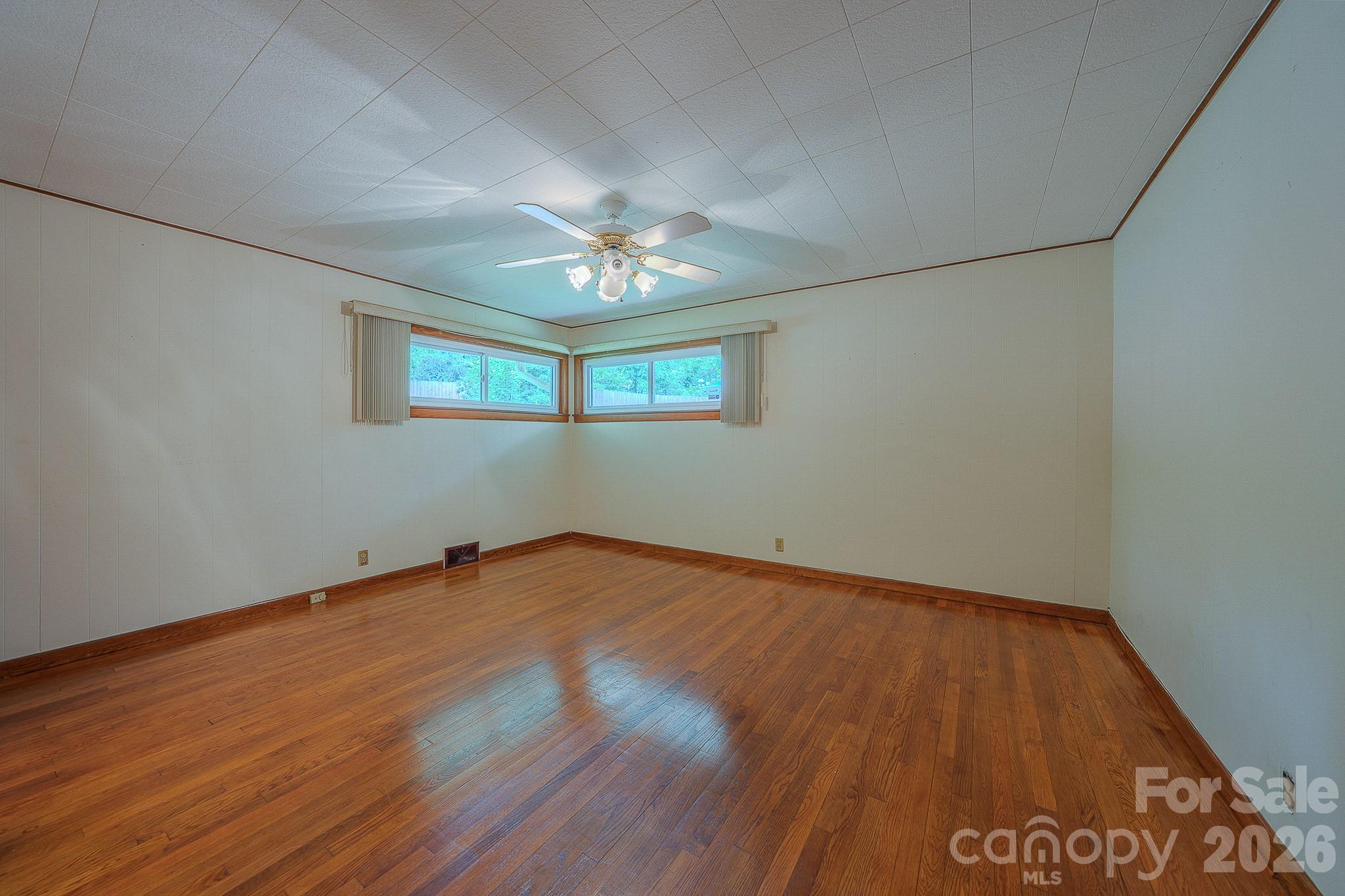 105 Alexander Avenue Property Photo 23