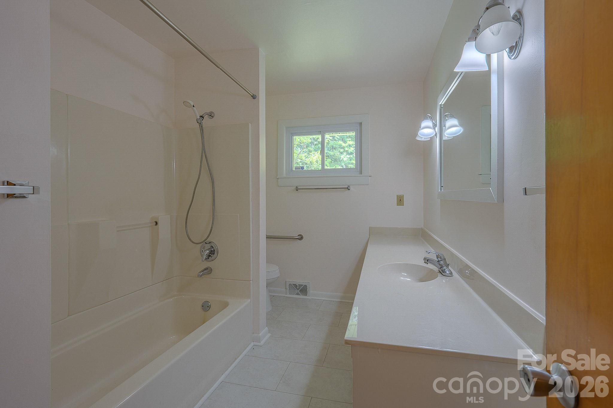 105 Alexander Avenue Property Photo 26