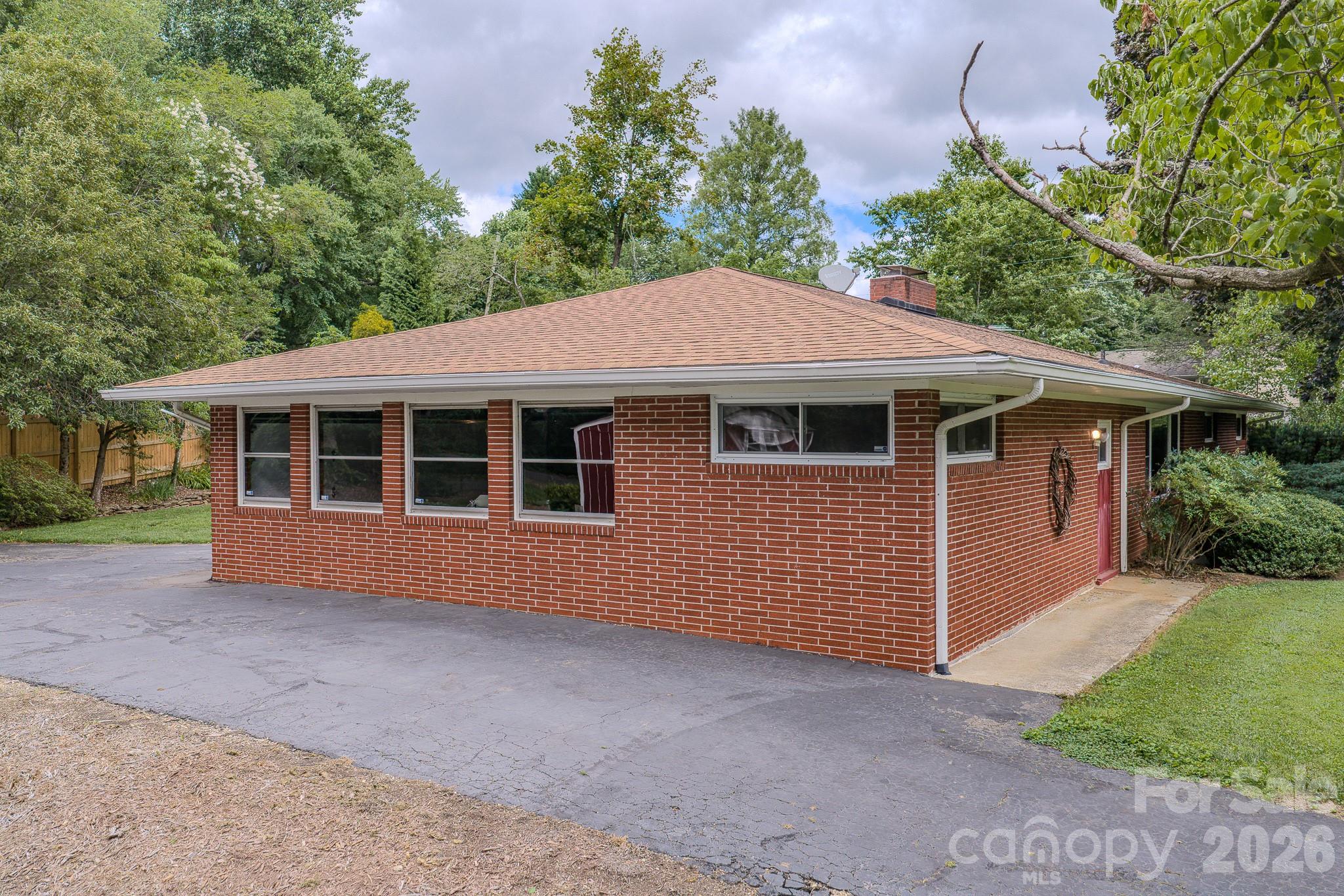 105 Alexander Avenue Property Photo 34