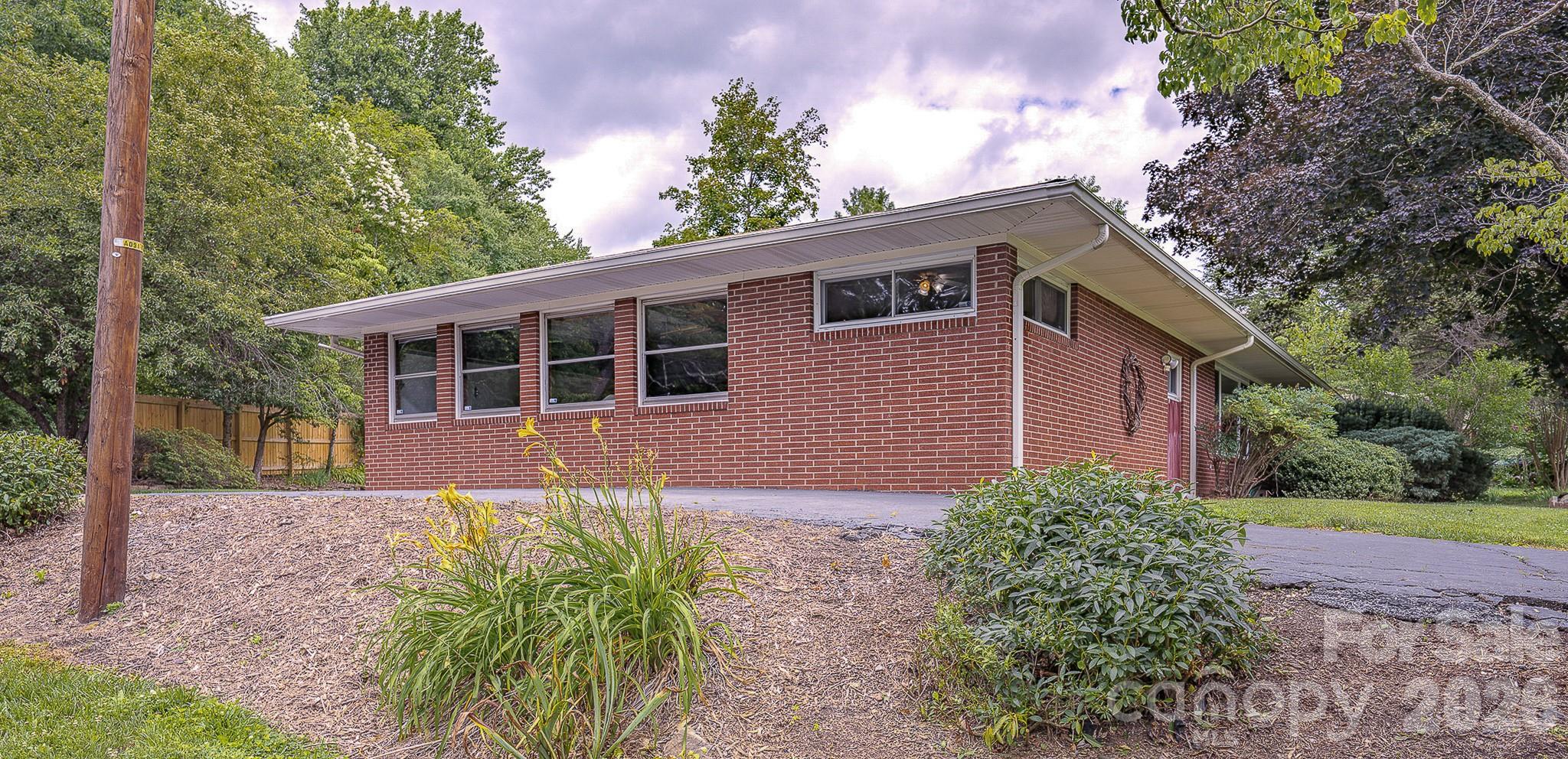 105 Alexander Avenue Property Photo 36