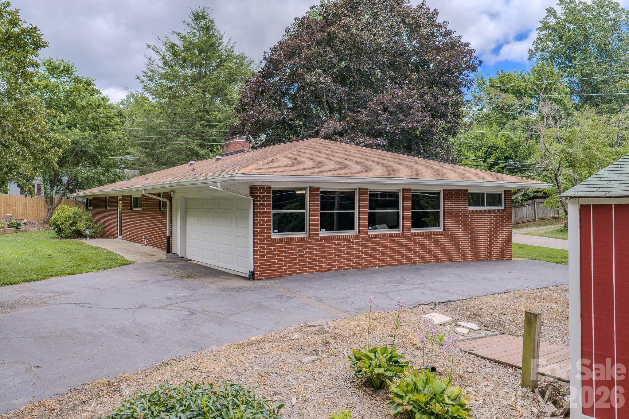 105 Alexander Avenue Property Photo 37
