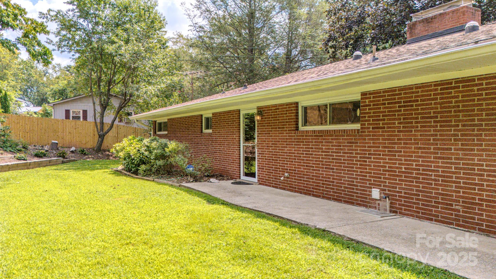 105 Alexander Avenue Property Photo 39