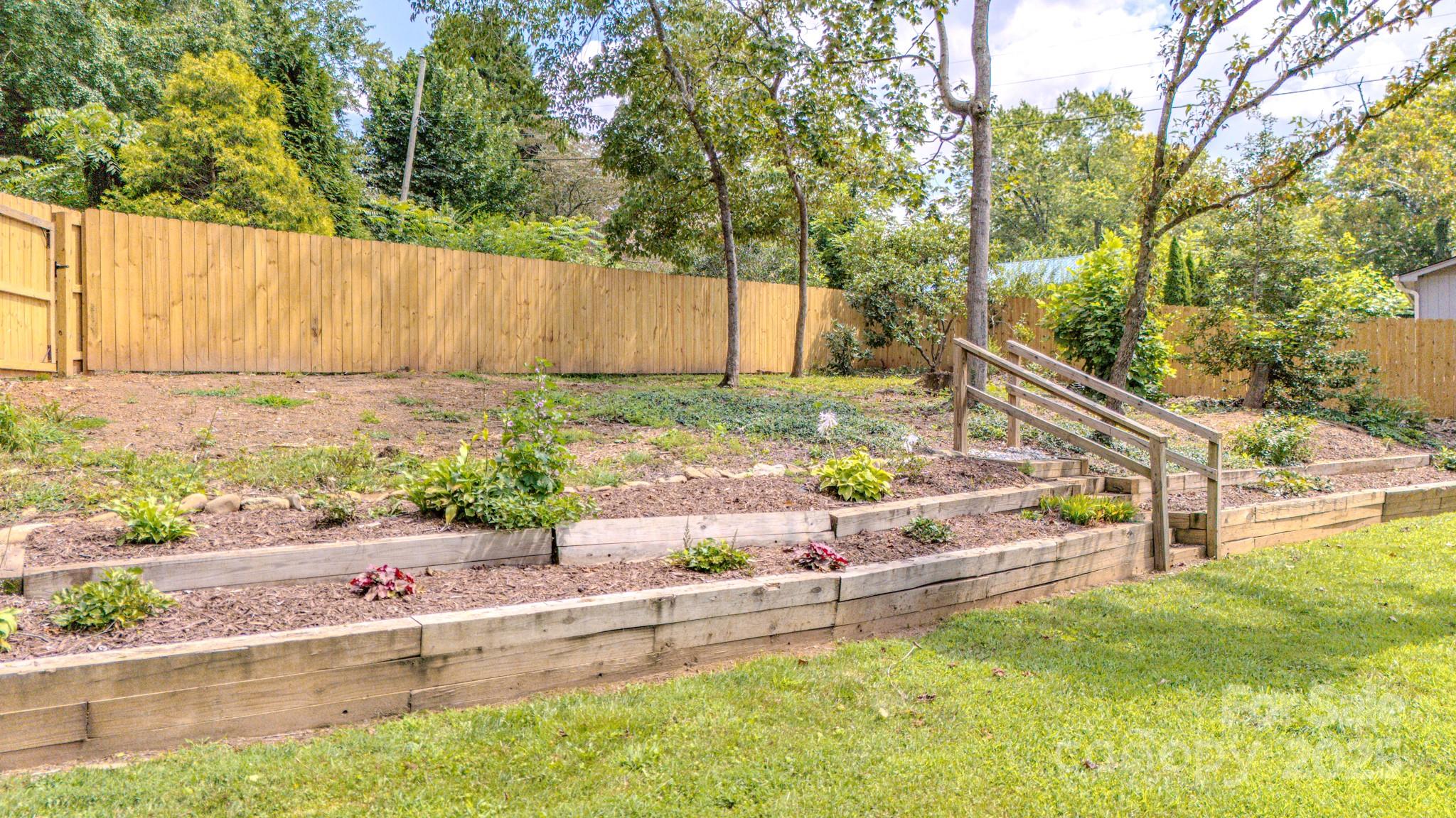 105 Alexander Avenue Property Photo 40