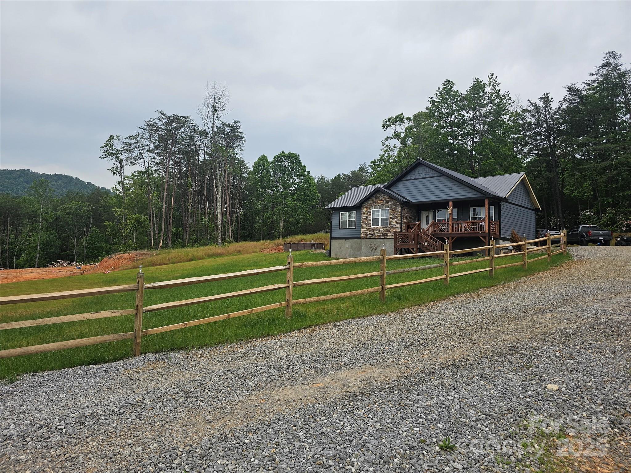 301 Mcginnis Drive Property Photo 1