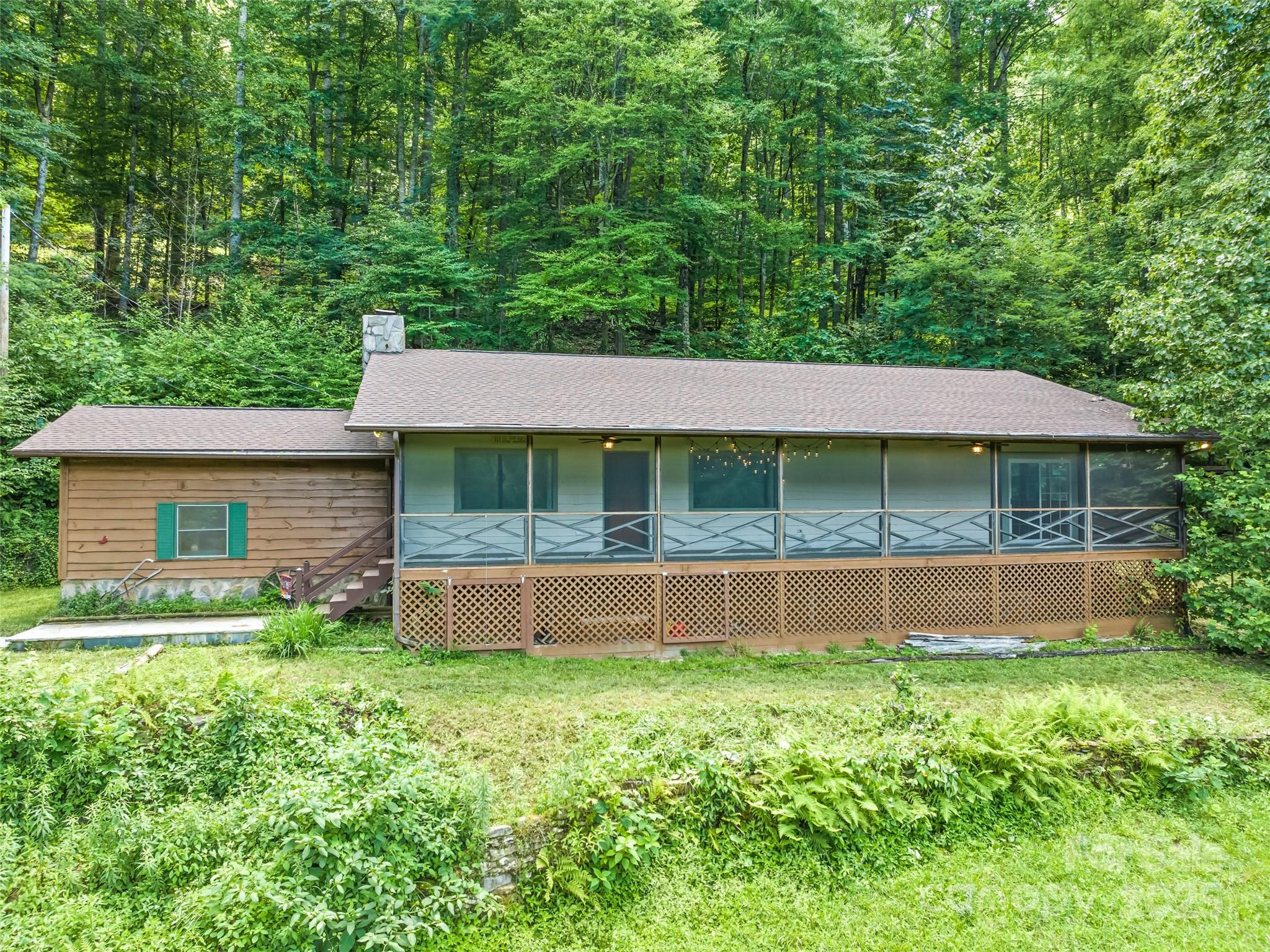 247 Three Springs Drive Property Photo 1