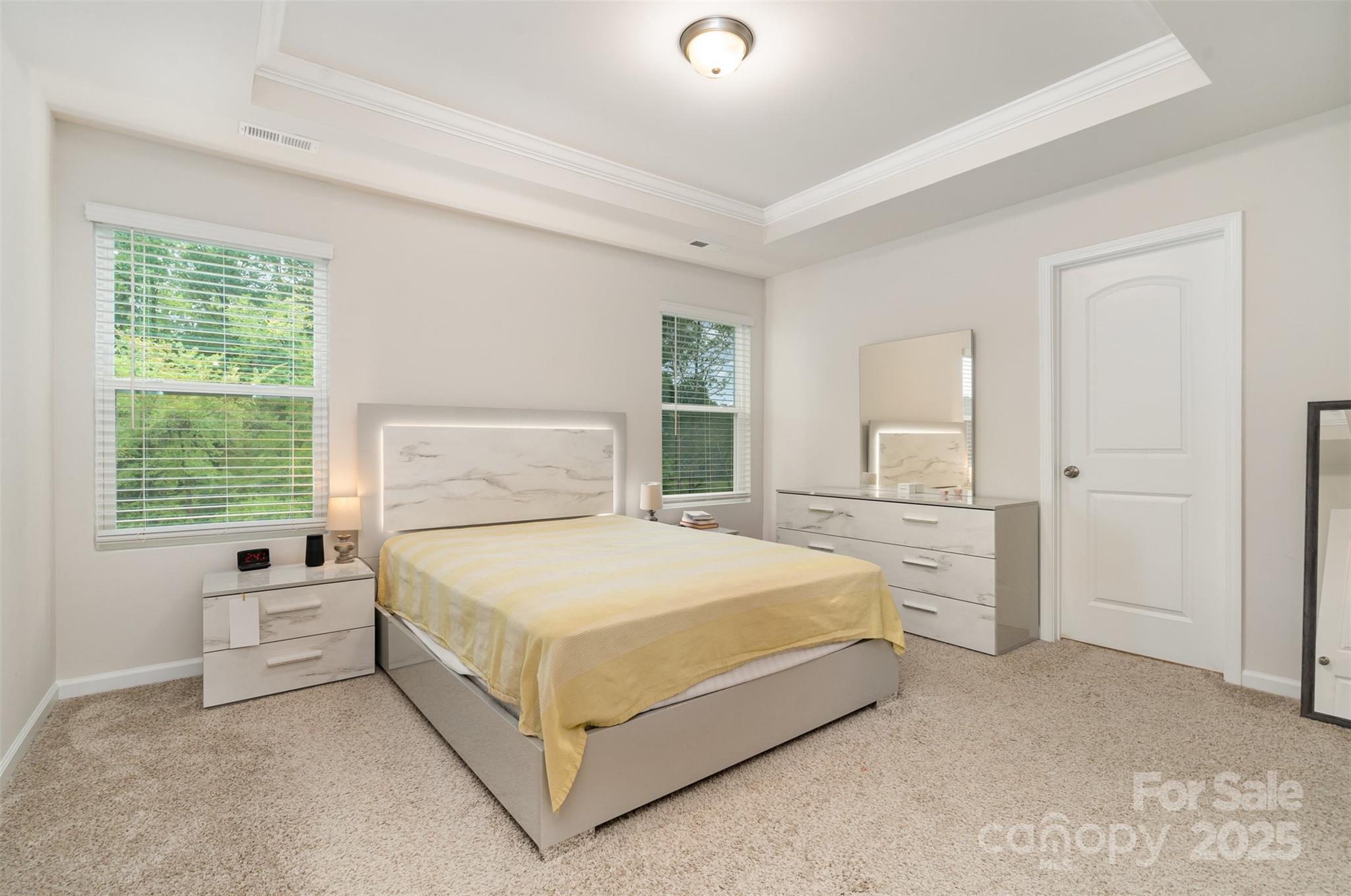 14806 Tamarack Drive Property Photo 6