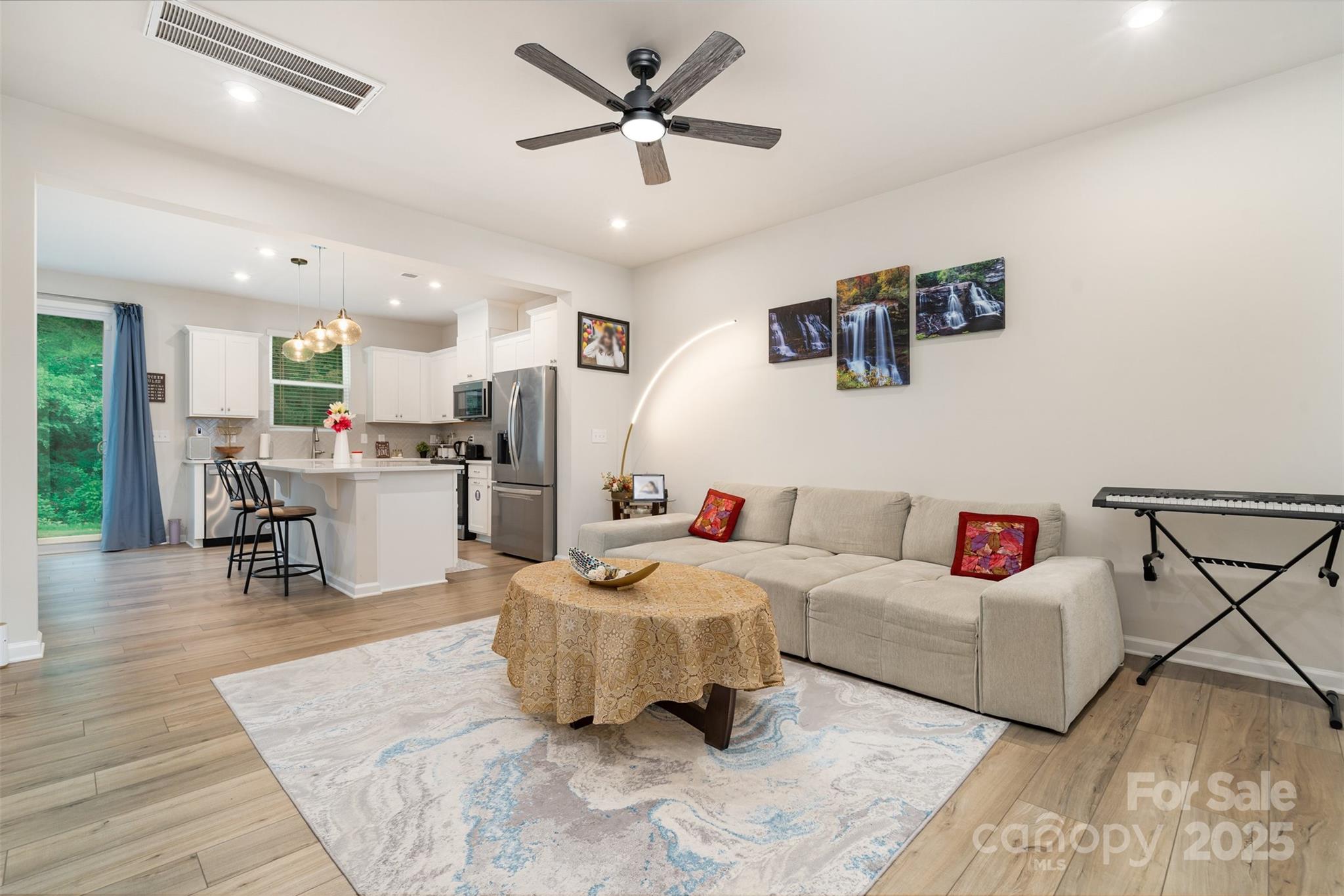 14806 Tamarack Drive Property Photo 17