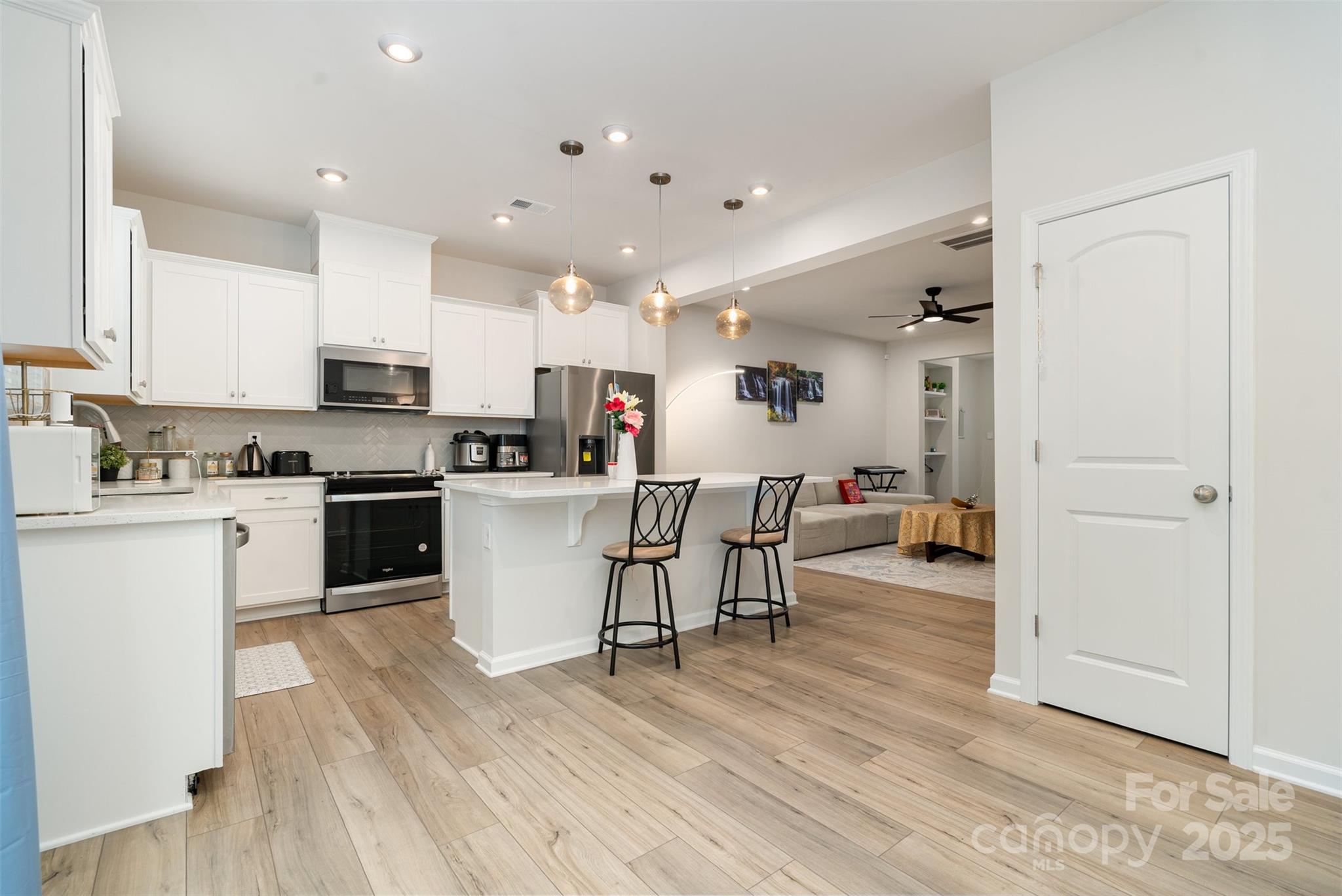 14806 Tamarack Drive Property Photo 19