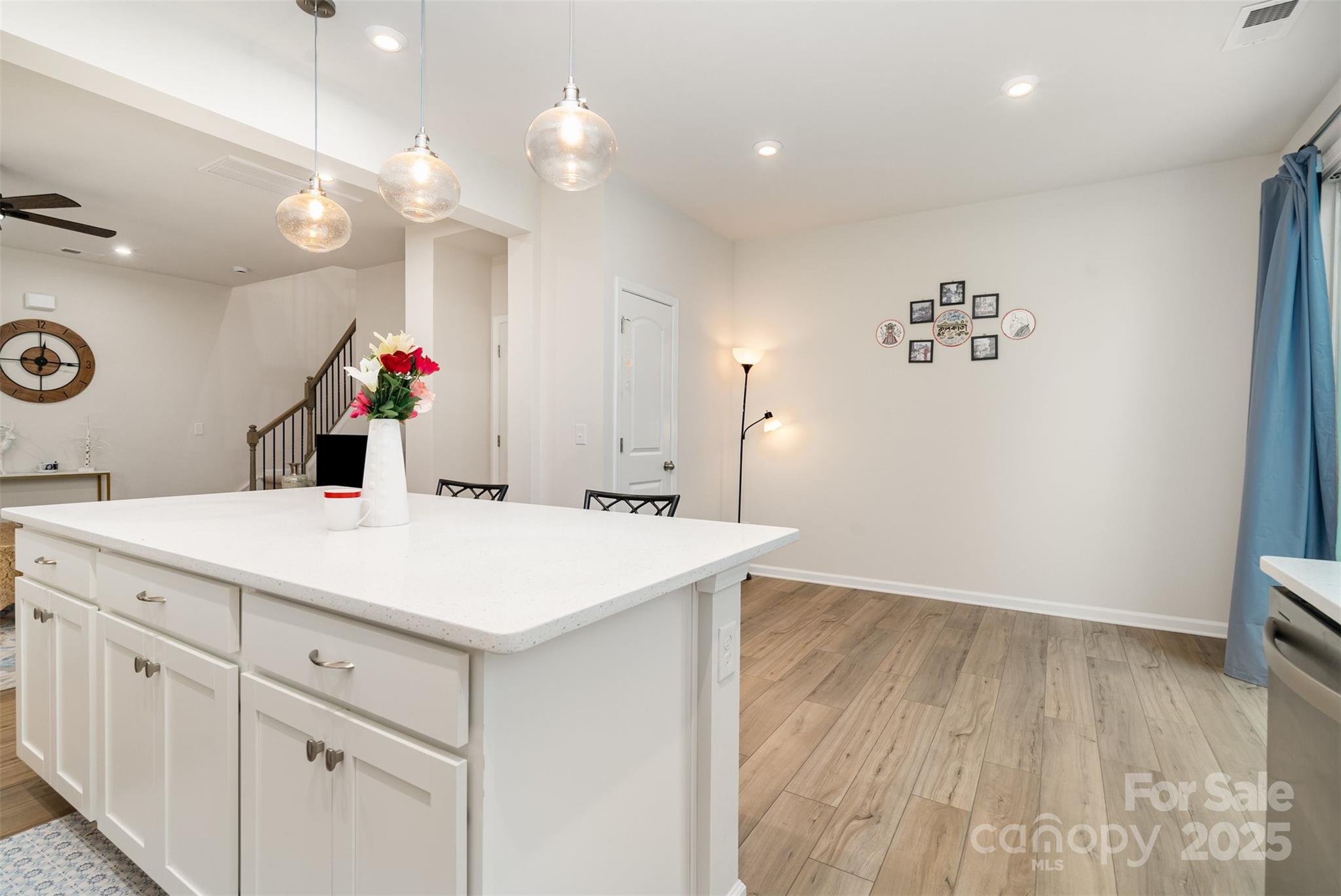 14806 Tamarack Drive Property Photo 22