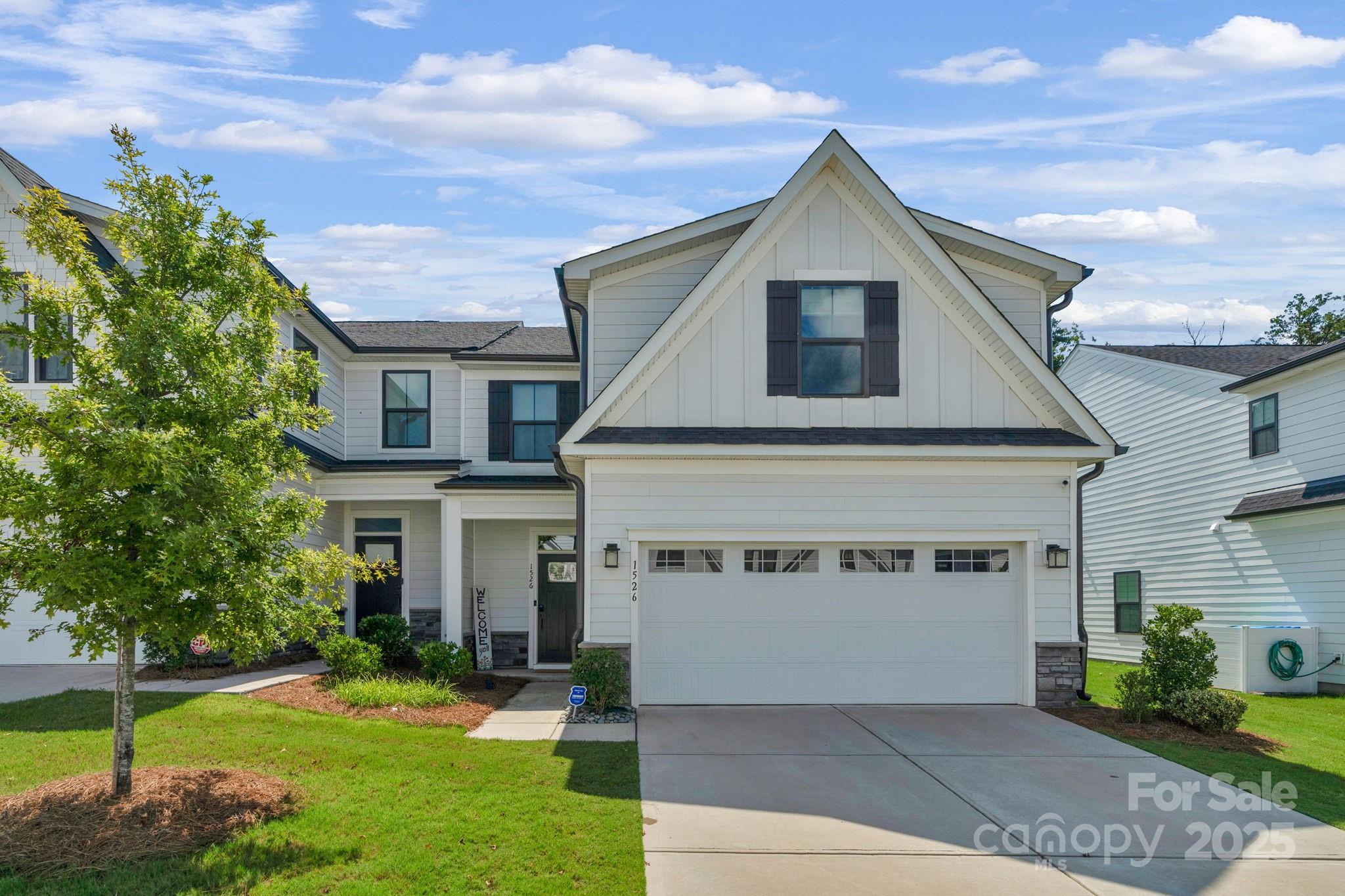 1526 Dennis Austin Lane Property Photo 1